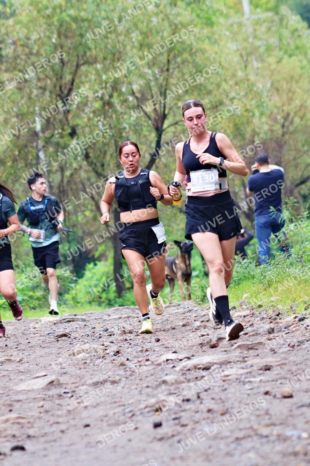 Foto del ULTRA TEQUILA 2026 en Tequila, Jalisco a las 08:29 · Ruta · dorsal 3130, 3089