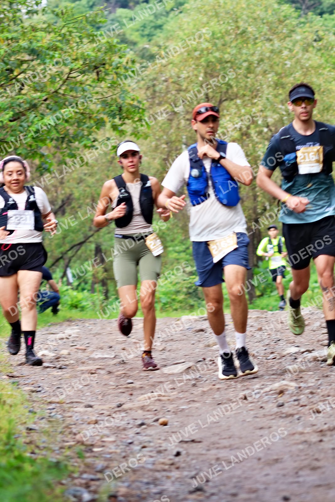 Foto del ULTRA TEQUILA 2026 en Tequila, Jalisco a las 08:47 · Ruta · dorsal 2165, 2164