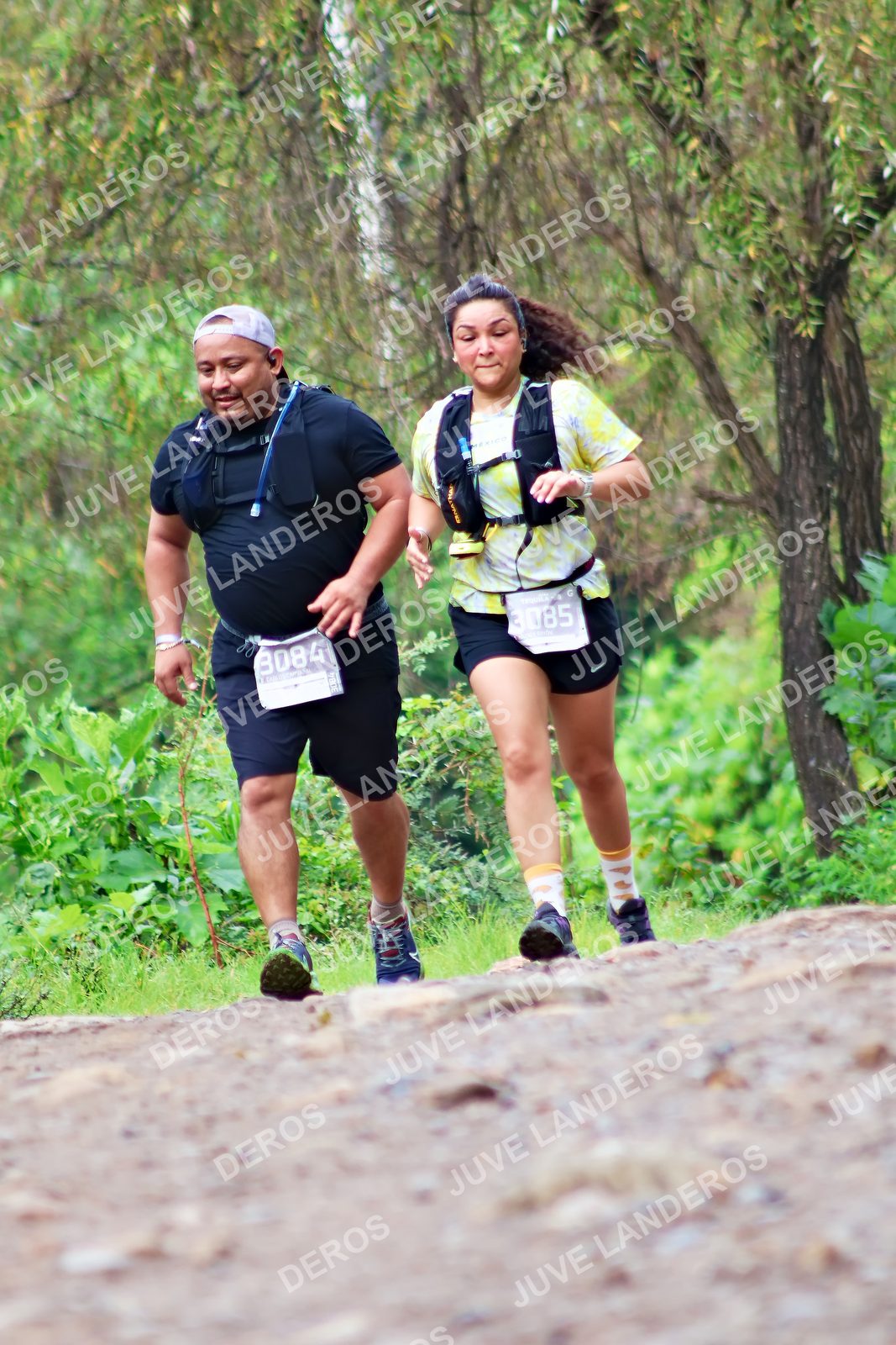 Foto del ULTRA TEQUILA 2026 en Tequila, Jalisco a las 08:43 · Ruta · dorsal 3085, 3084