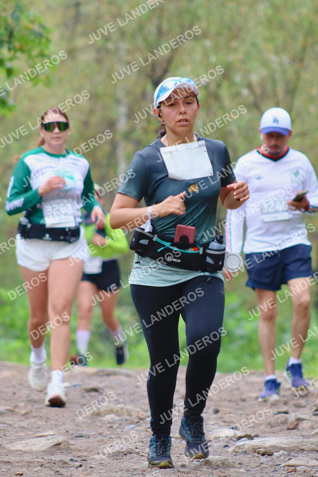 Foto del ULTRA TEQUILA 2026 en Tequila, Jalisco a las 08:33 · Ruta · dorsal 3263, 3246