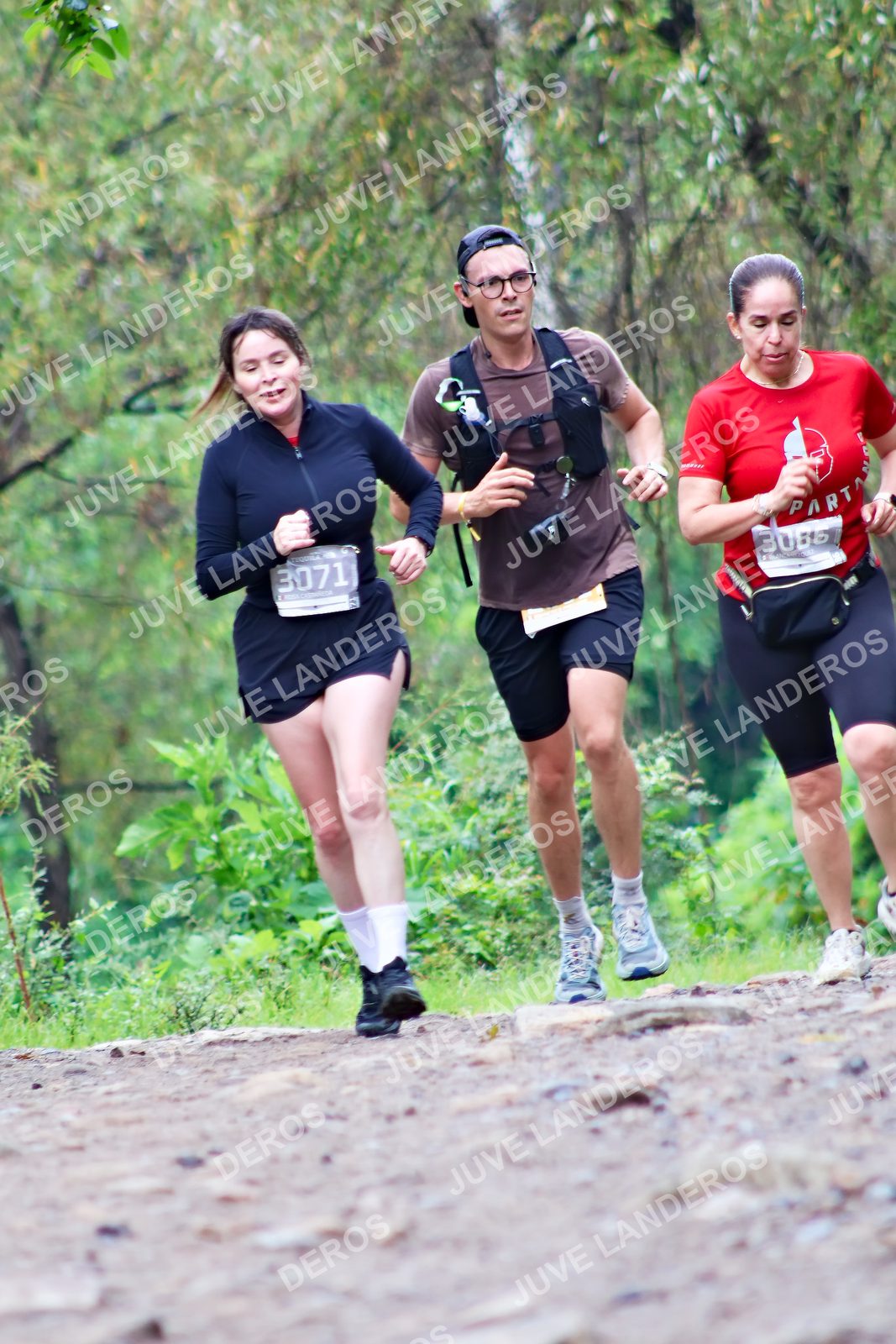 Foto del ULTRA TEQUILA 2026 en Tequila, Jalisco a las 08:35 · Ruta · dorsal 3071, 3086
