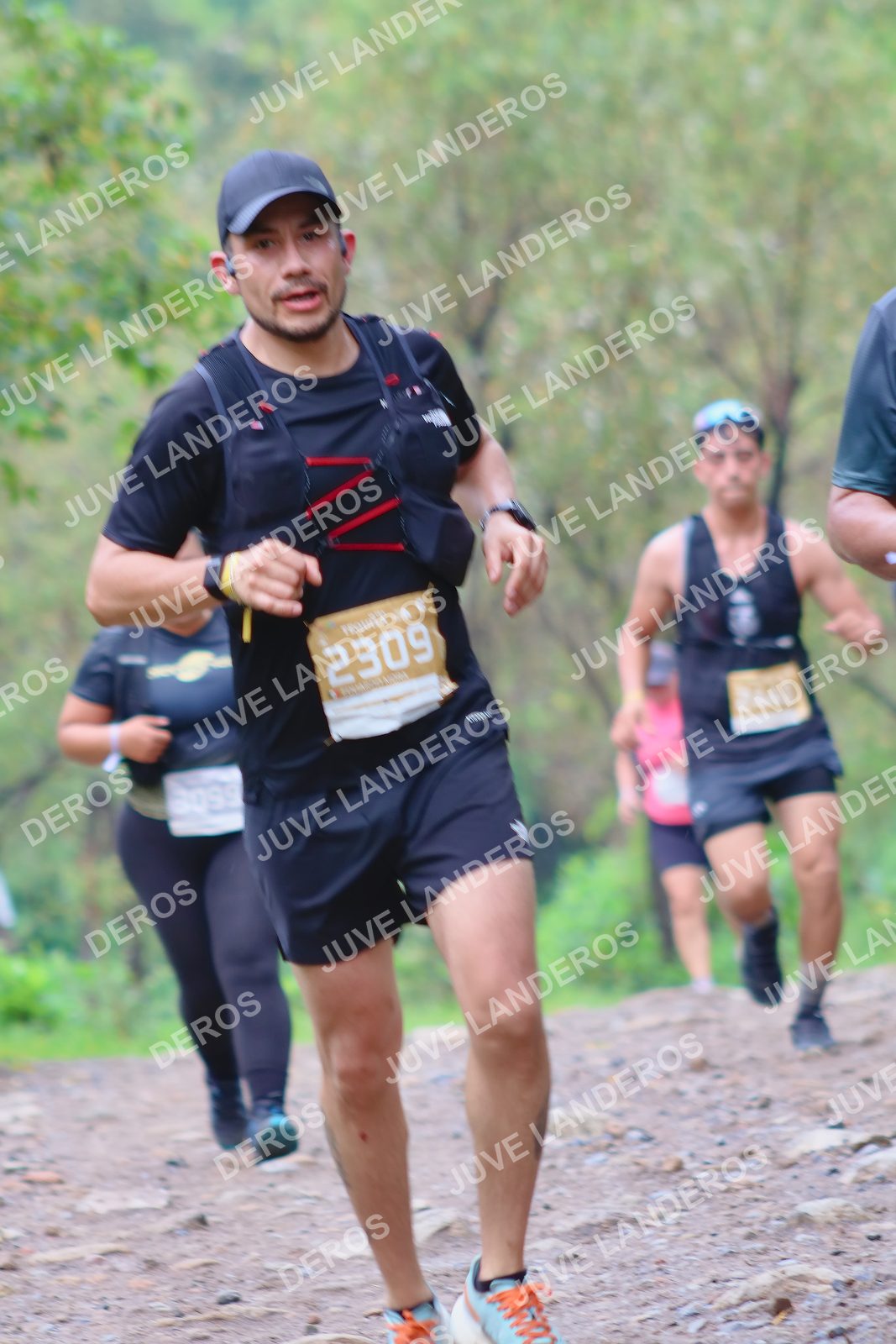 Foto del ULTRA TEQUILA 2026 en Tequila, Jalisco a las 08:37 · Ruta · dorsal 2309, 2441