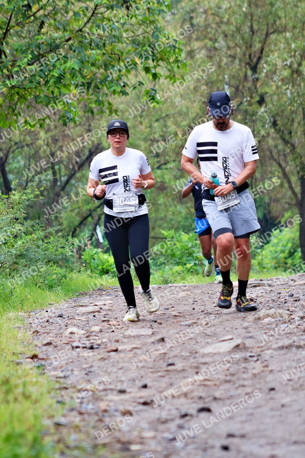 Foto del ULTRA TEQUILA 2026 en Tequila, Jalisco a las 08:27 · Ruta · dorsal 3045, 3046
