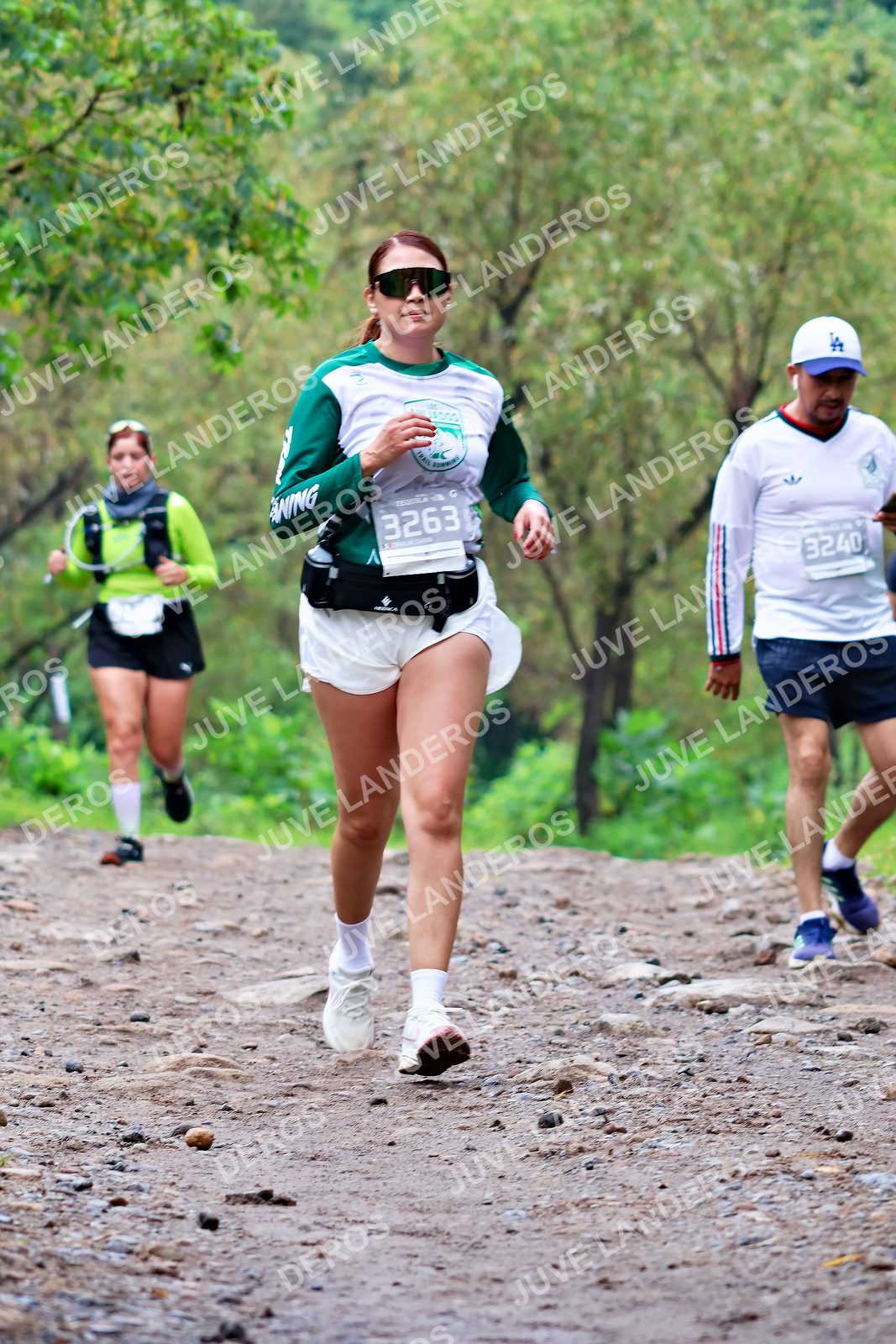 Foto del ULTRA TEQUILA 2026 en Tequila, Jalisco a las 08:33 · Ruta · dorsal 3263, 3240