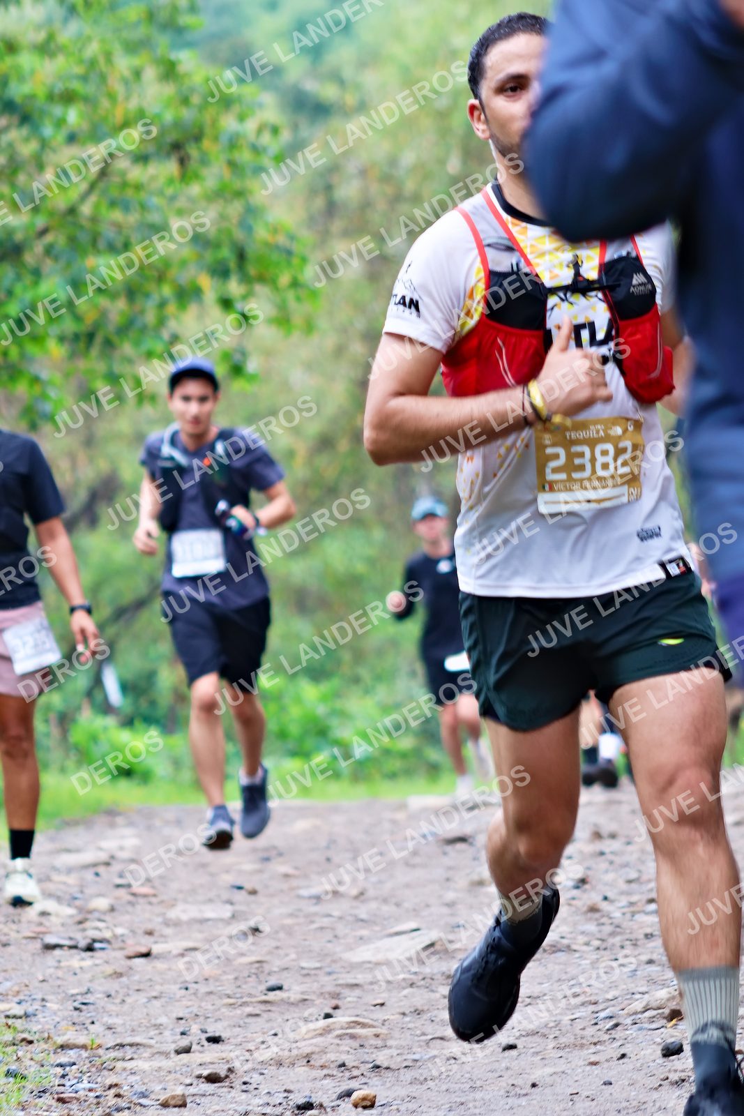 Foto del ULTRA TEQUILA 2026 en Tequila, Jalisco a las 08:29 · Ruta · dorsal 2382, 3235