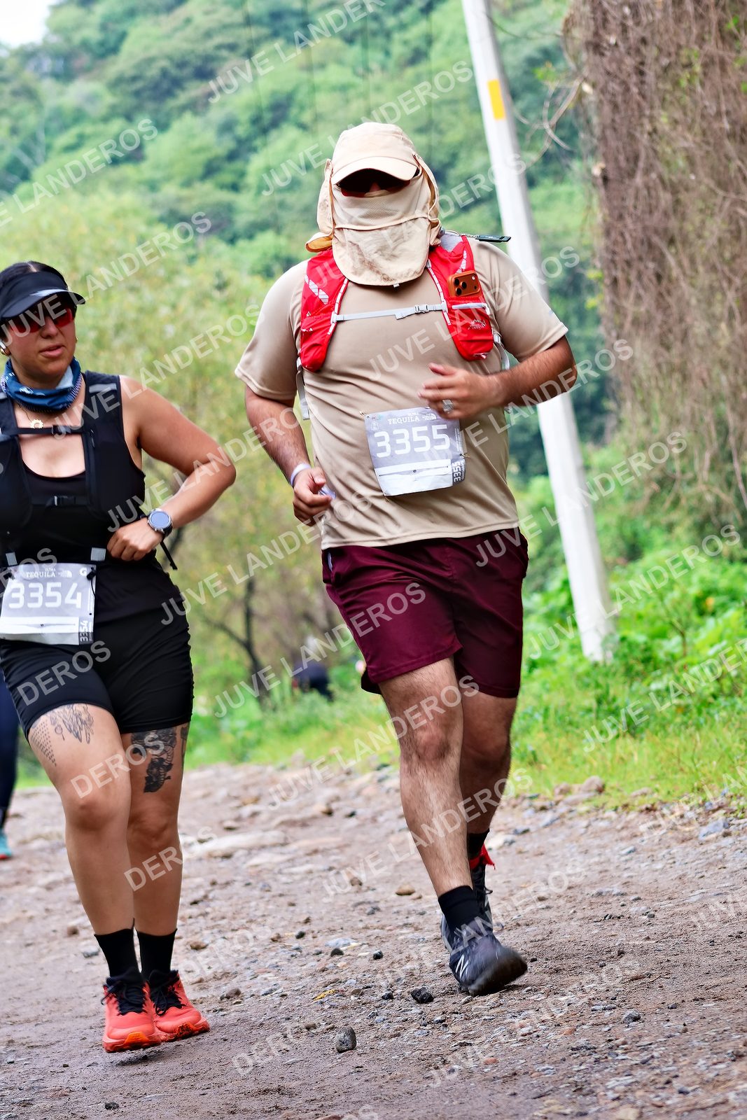 Foto del ULTRA TEQUILA 2026 en Tequila, Jalisco a las 08:49 · Ruta · dorsal 3355, 3354