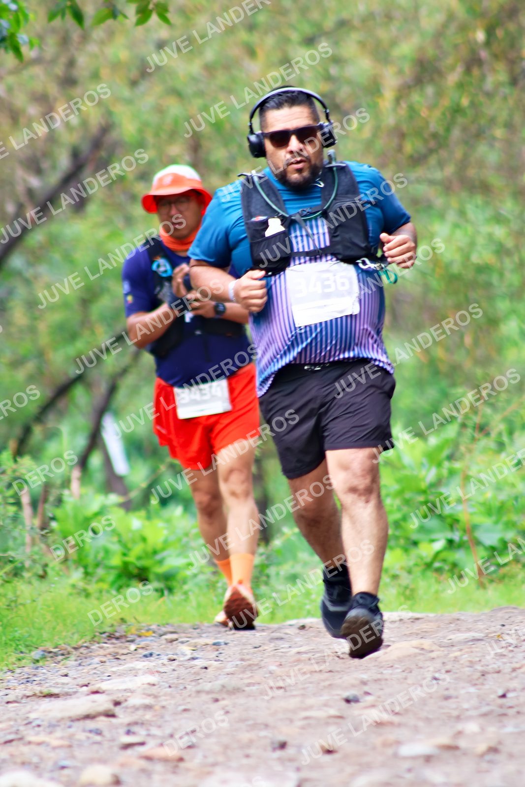 Foto del ULTRA TEQUILA 2026 en Tequila, Jalisco a las 08:44 · Ruta · dorsal 3434, 3436