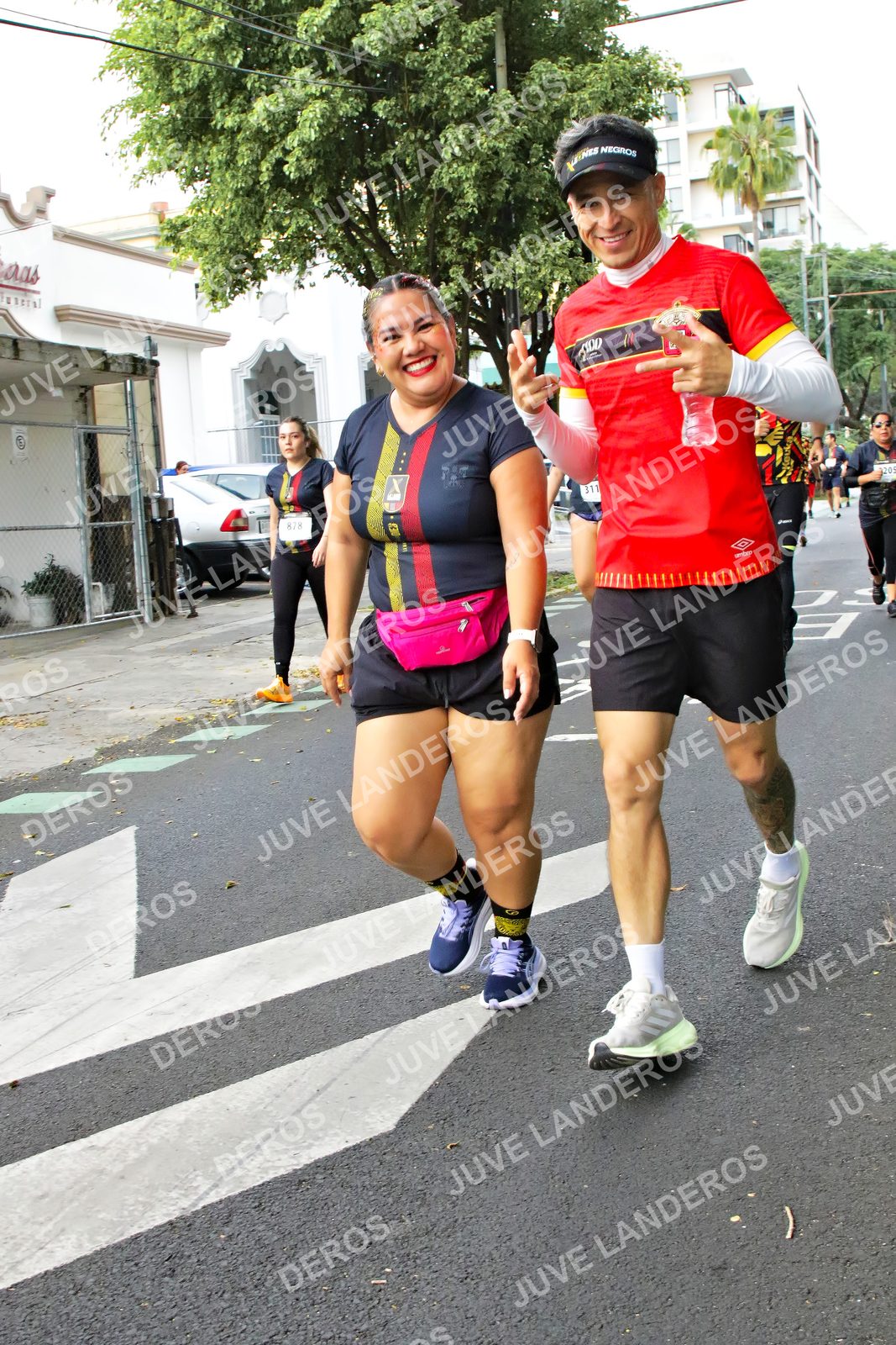 Foto de la X Carrera Leones Negros Red Cola 2026 en Rectoría General de la UdeG, Av. Juárez 976 (meta en Av. Enrique Díaz de León y Pedro Moreno), Guadalajara a las 07:15 · dorsal 878, 20