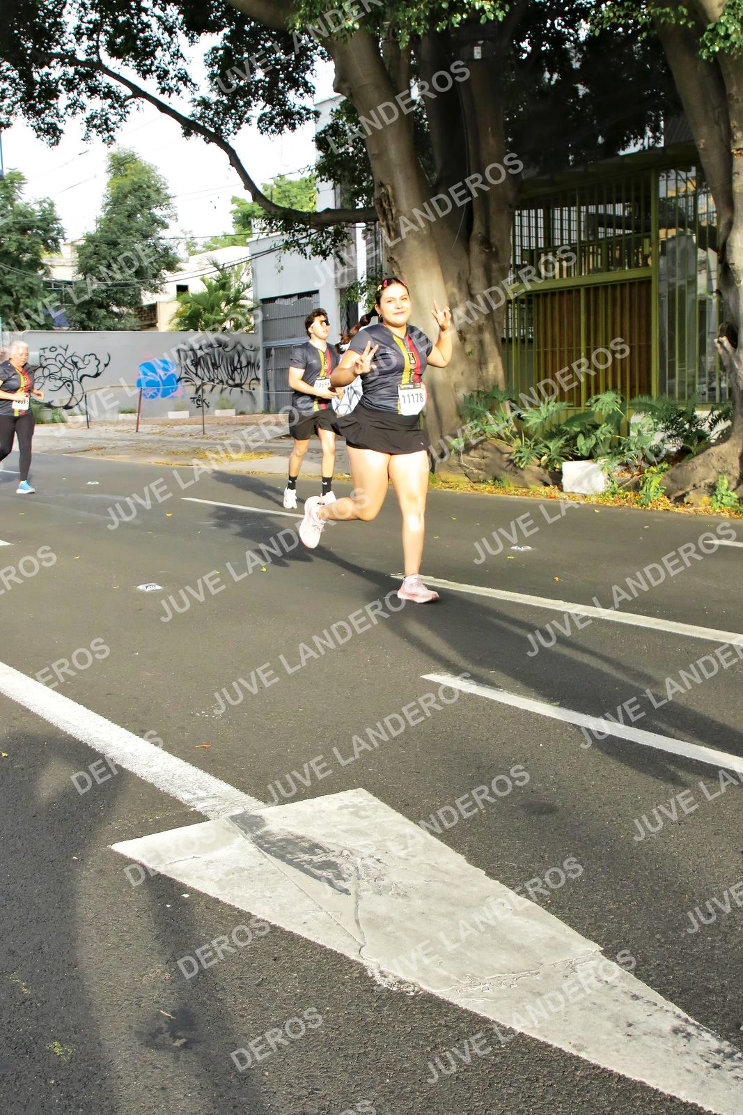Foto de la X Carrera Leones Negros Red Cola 2026 en Rectoría General de la UdeG, Av. Juárez 976 (meta en Av. Enrique Díaz de León y Pedro Moreno), Guadalajara a las 08:03 · dorsal 11178