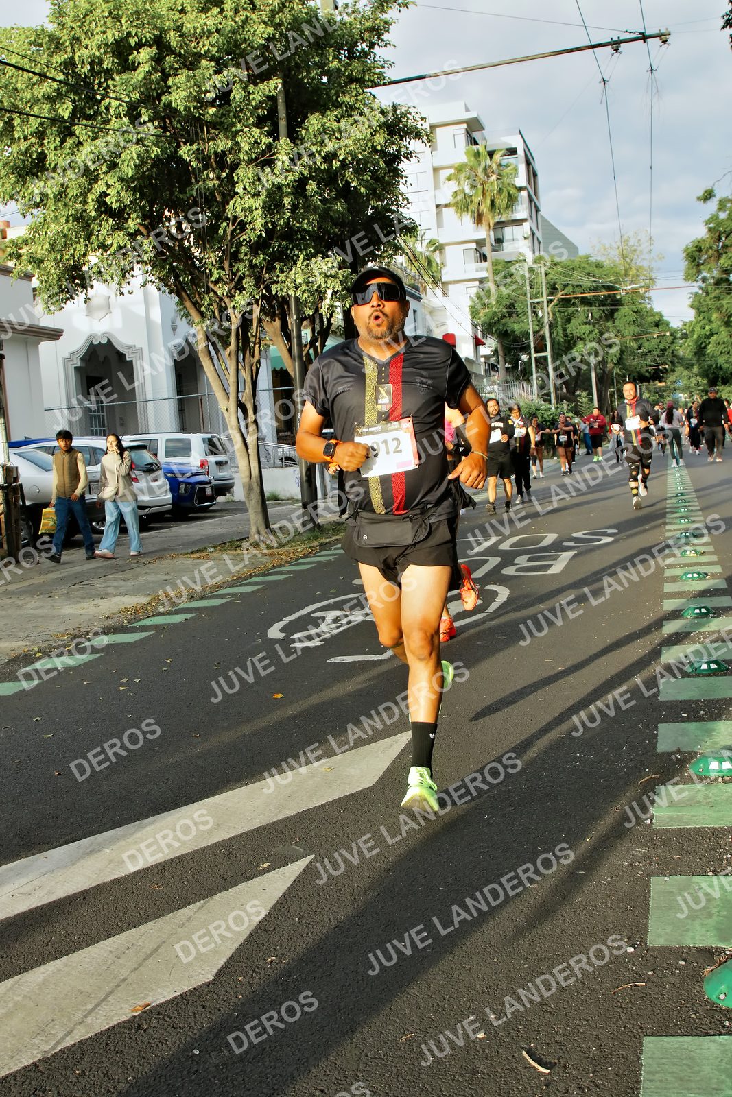 Foto de la X Carrera Leones Negros Red Cola 2026 en Rectoría General de la UdeG, Av. Juárez 976 (meta en Av. Enrique Díaz de León y Pedro Moreno), Guadalajara a las 07:34 · dorsal 912