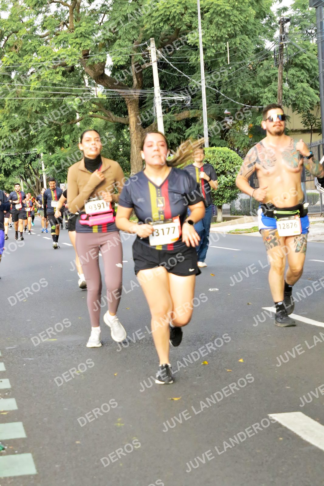 Foto de la X Carrera Leones Negros Red Cola 2026 en Rectoría General de la UdeG, Av. Juárez 976 (meta en Av. Enrique Díaz de León y Pedro Moreno), Guadalajara a las 08:08 · dorsal 12876, 9391