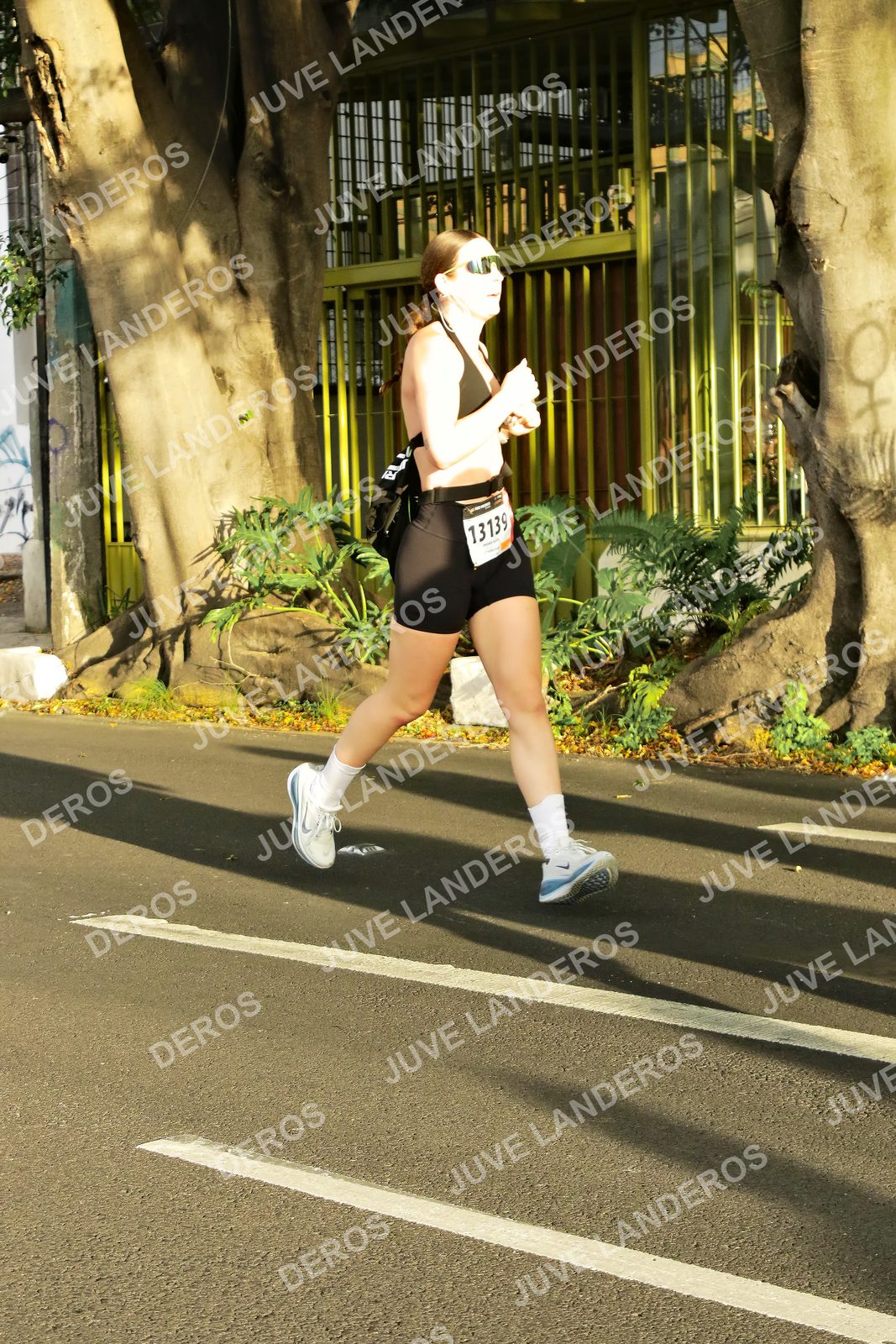Foto de la X Carrera Leones Negros Red Cola 2026 en Rectoría General de la UdeG, Av. Juárez 976 (meta en Av. Enrique Díaz de León y Pedro Moreno), Guadalajara a las 07:35 · dorsal 13139