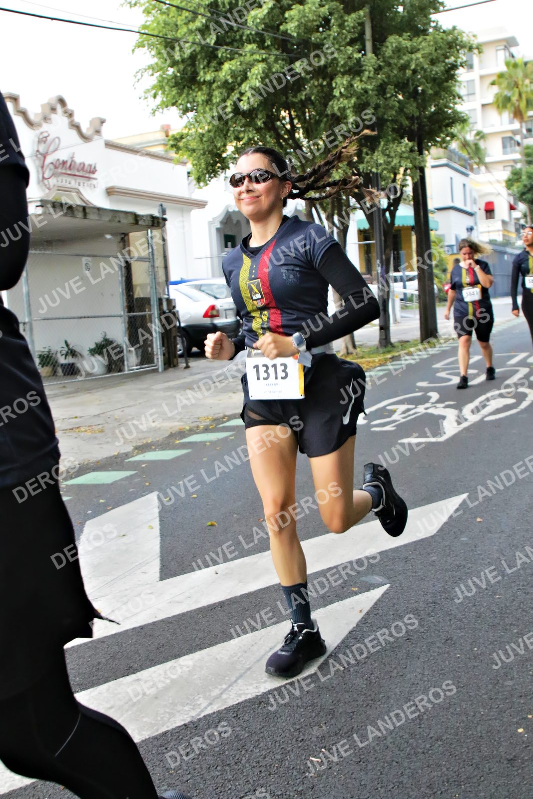 Foto de la X Carrera Leones Negros Red Cola 2026 en Rectoría General de la UdeG, Av. Juárez 976 (meta en Av. Enrique Díaz de León y Pedro Moreno), Guadalajara a las 05:13 · dorsal 1313
