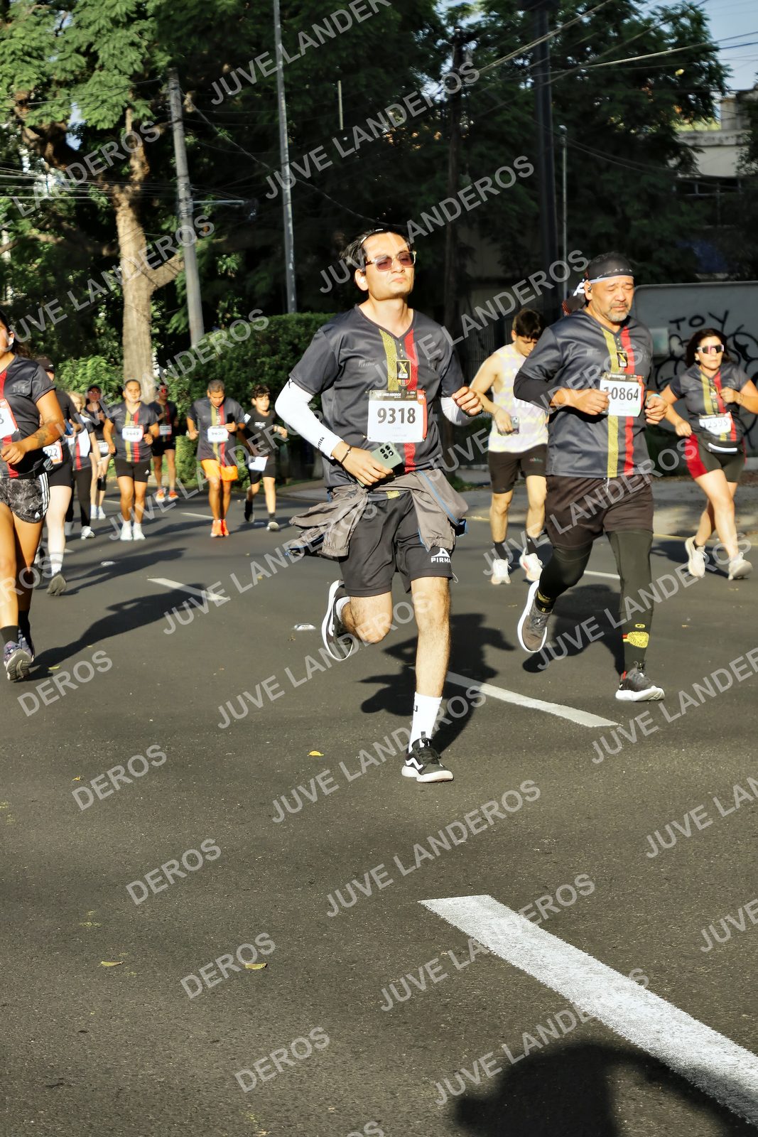 Foto de la X Carrera Leones Negros Red Cola 2026 en Rectoría General de la UdeG, Av. Juárez 976 (meta en Av. Enrique Díaz de León y Pedro Moreno), Guadalajara a las 07:54 · dorsal 9318, 864