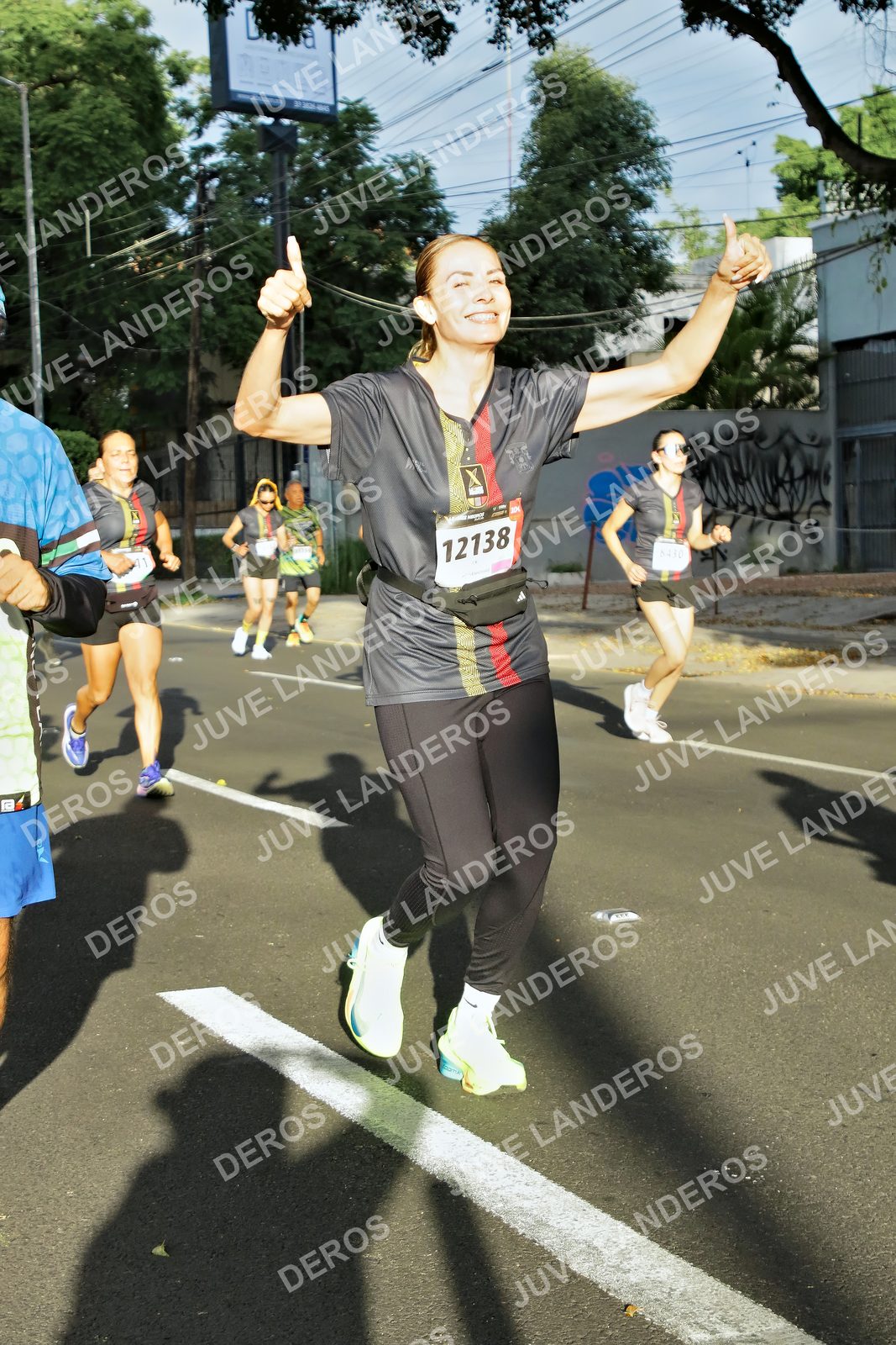 Foto de la X Carrera Leones Negros Red Cola 2026 en Rectoría General de la UdeG, Av. Juárez 976 (meta en Av. Enrique Díaz de León y Pedro Moreno), Guadalajara a las 07:45 · dorsal 12138, 8430
