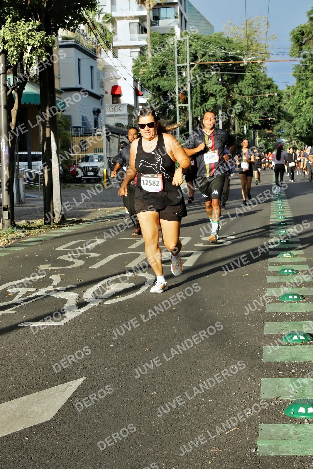 Foto de la X Carrera Leones Negros Red Cola 2026 en Rectoría General de la UdeG, Av. Juárez 976 (meta en Av. Enrique Díaz de León y Pedro Moreno), Guadalajara a las 07:55 · dorsal 12582, 8288
