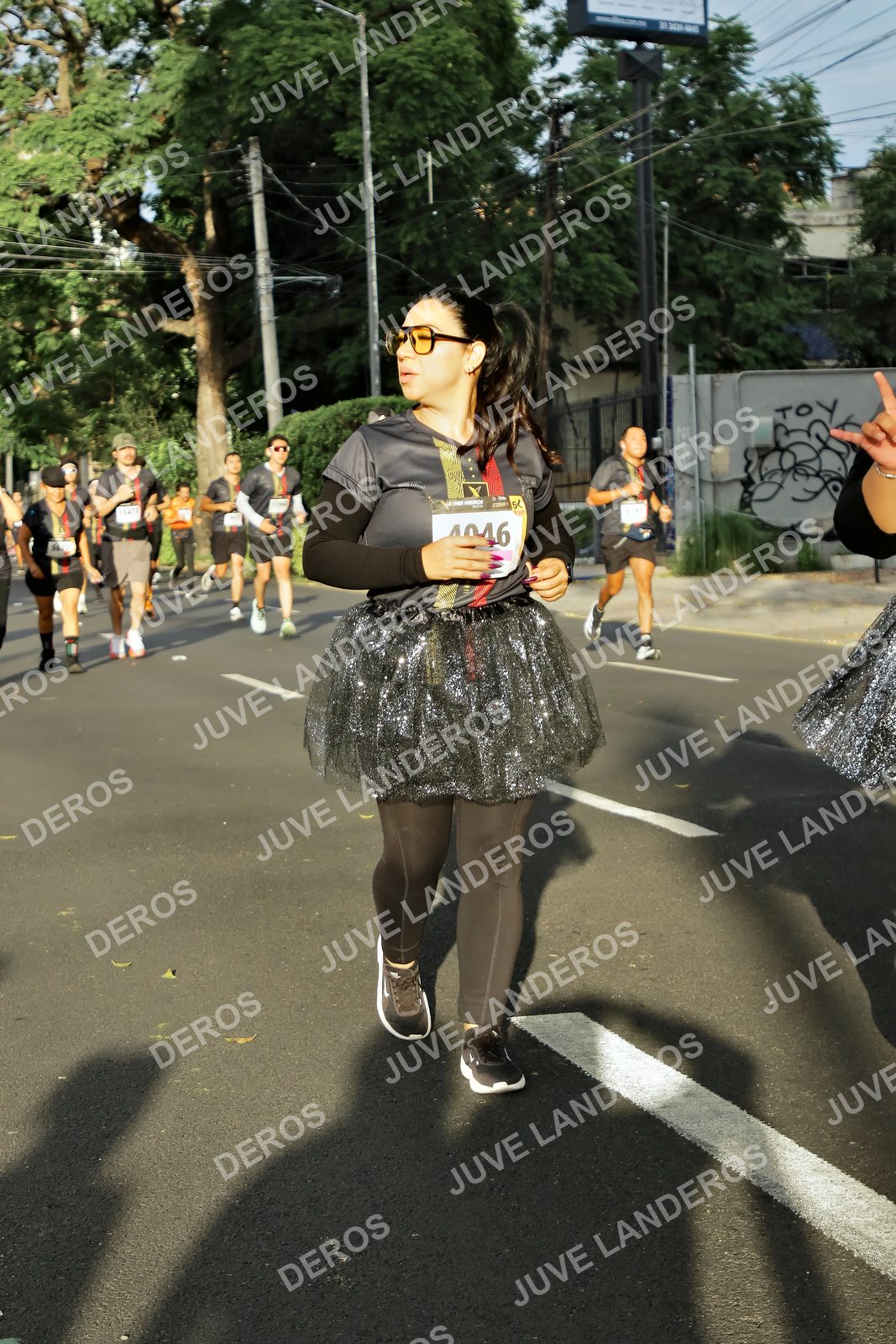 Foto de la X Carrera Leones Negros Red Cola 2026 en Rectoría General de la UdeG, Av. Juárez 976 (meta en Av. Enrique Díaz de León y Pedro Moreno), Guadalajara a las 07:38 · dorsal 4046