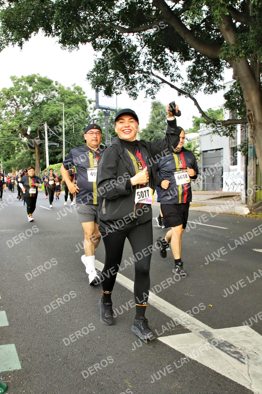 Foto de la X Carrera Leones Negros Red Cola 2026 en Rectoría General de la UdeG, Av. Juárez 976 (meta en Av. Enrique Díaz de León y Pedro Moreno), Guadalajara a las 07:20 · dorsal 49, 6618