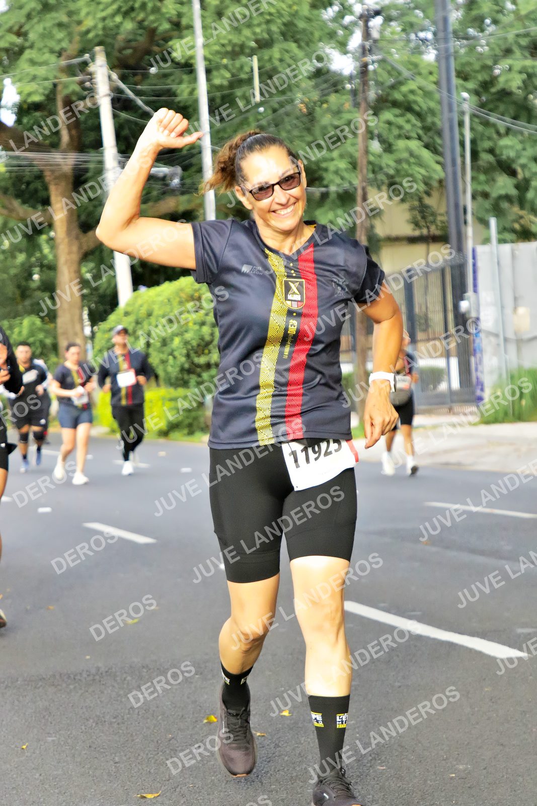 Foto de la X Carrera Leones Negros Red Cola 2026 en Rectoría General de la UdeG, Av. Juárez 976 (meta en Av. Enrique Díaz de León y Pedro Moreno), Guadalajara a las 08:08 · dorsal 11925