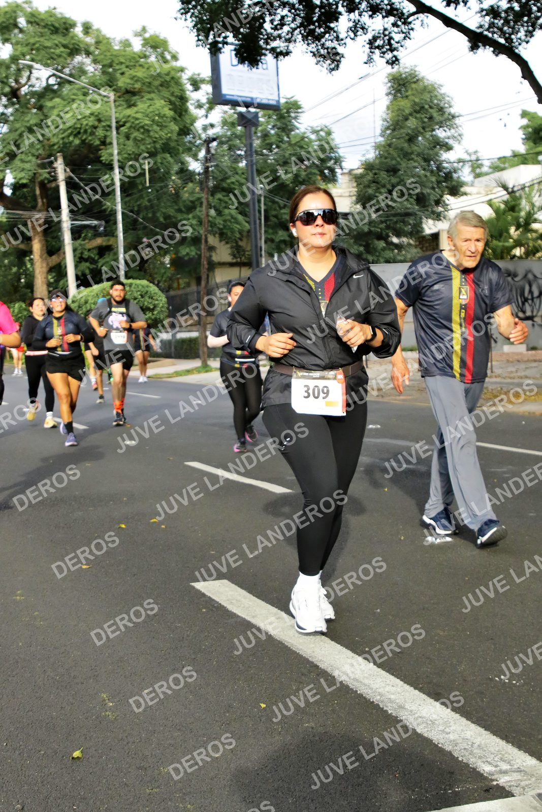 Foto de la X Carrera Leones Negros Red Cola 2026 en Rectoría General de la UdeG, Av. Juárez 976 (meta en Av. Enrique Díaz de León y Pedro Moreno), Guadalajara a las 08:09 · dorsal 309