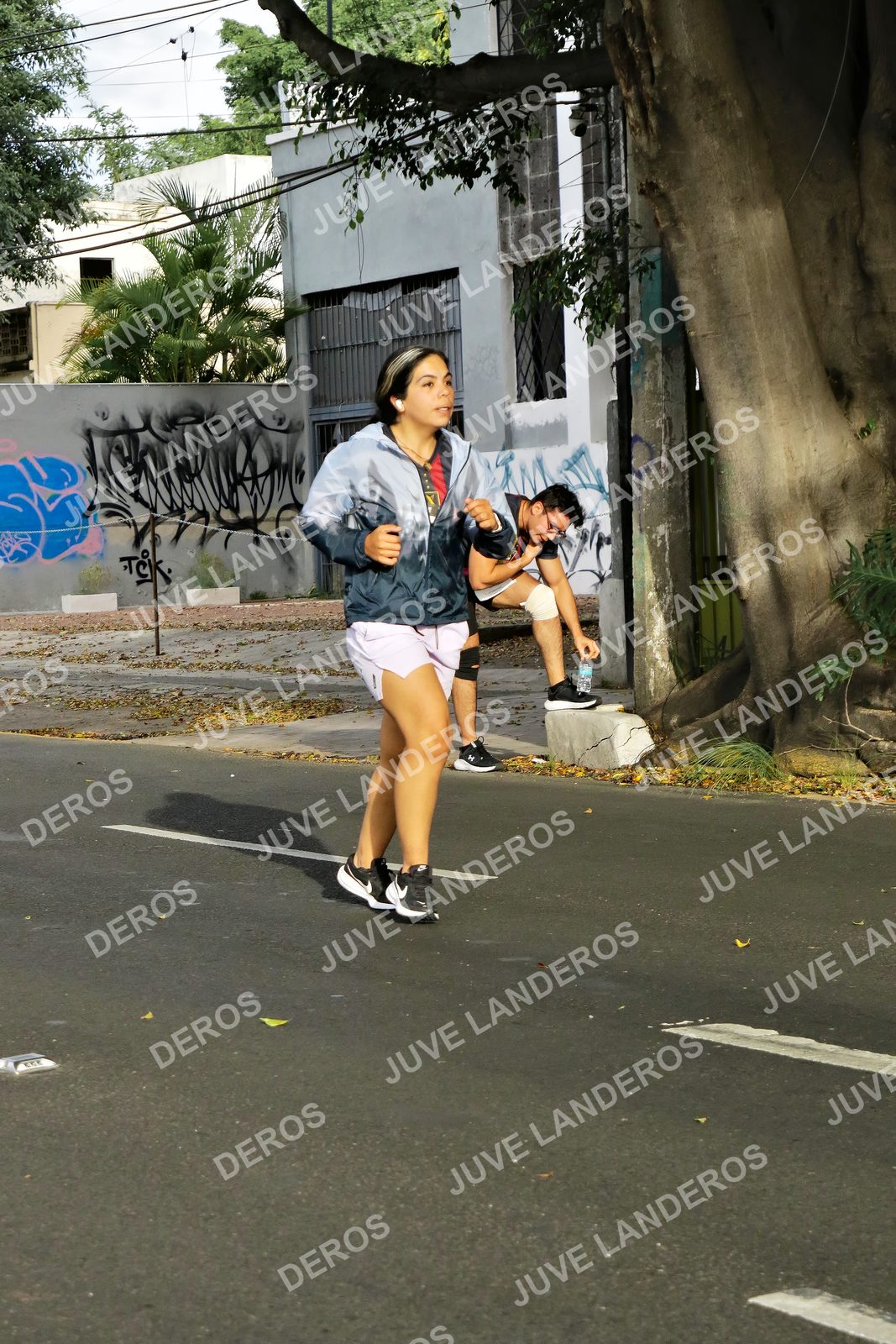 Foto de la X Carrera Leones Negros Red Cola 2026 en Rectoría General de la UdeG, Av. Juárez 976 (meta en Av. Enrique Díaz de León y Pedro Moreno), Guadalajara a las 08:10