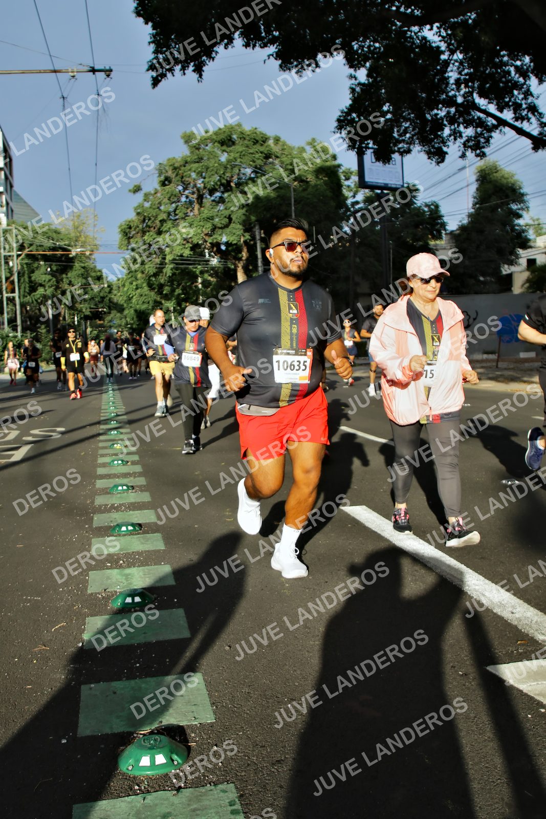 Foto de la X Carrera Leones Negros Red Cola 2026 en Rectoría General de la UdeG, Av. Juárez 976 (meta en Av. Enrique Díaz de León y Pedro Moreno), Guadalajara a las 07:52 · dorsal 10635, 15