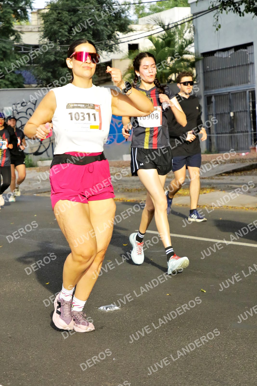 Foto de la X Carrera Leones Negros Red Cola 2026 en Rectoría General de la UdeG, Av. Juárez 976 (meta en Av. Enrique Díaz de León y Pedro Moreno), Guadalajara a las 08:02 · dorsal 10311