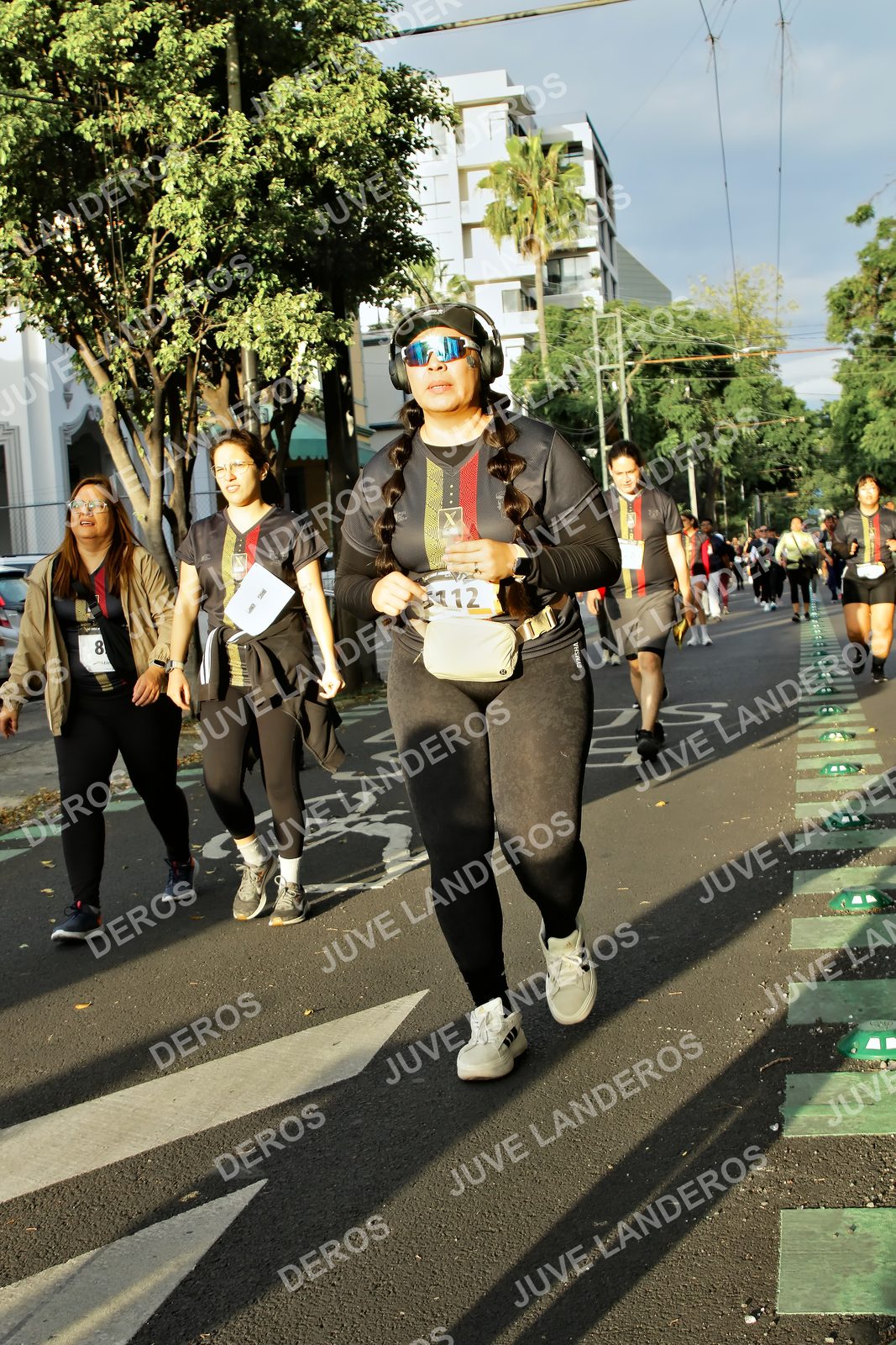 Foto de la X Carrera Leones Negros Red Cola 2026 en Rectoría General de la UdeG, Av. Juárez 976 (meta en Av. Enrique Díaz de León y Pedro Moreno), Guadalajara a las 07:27
