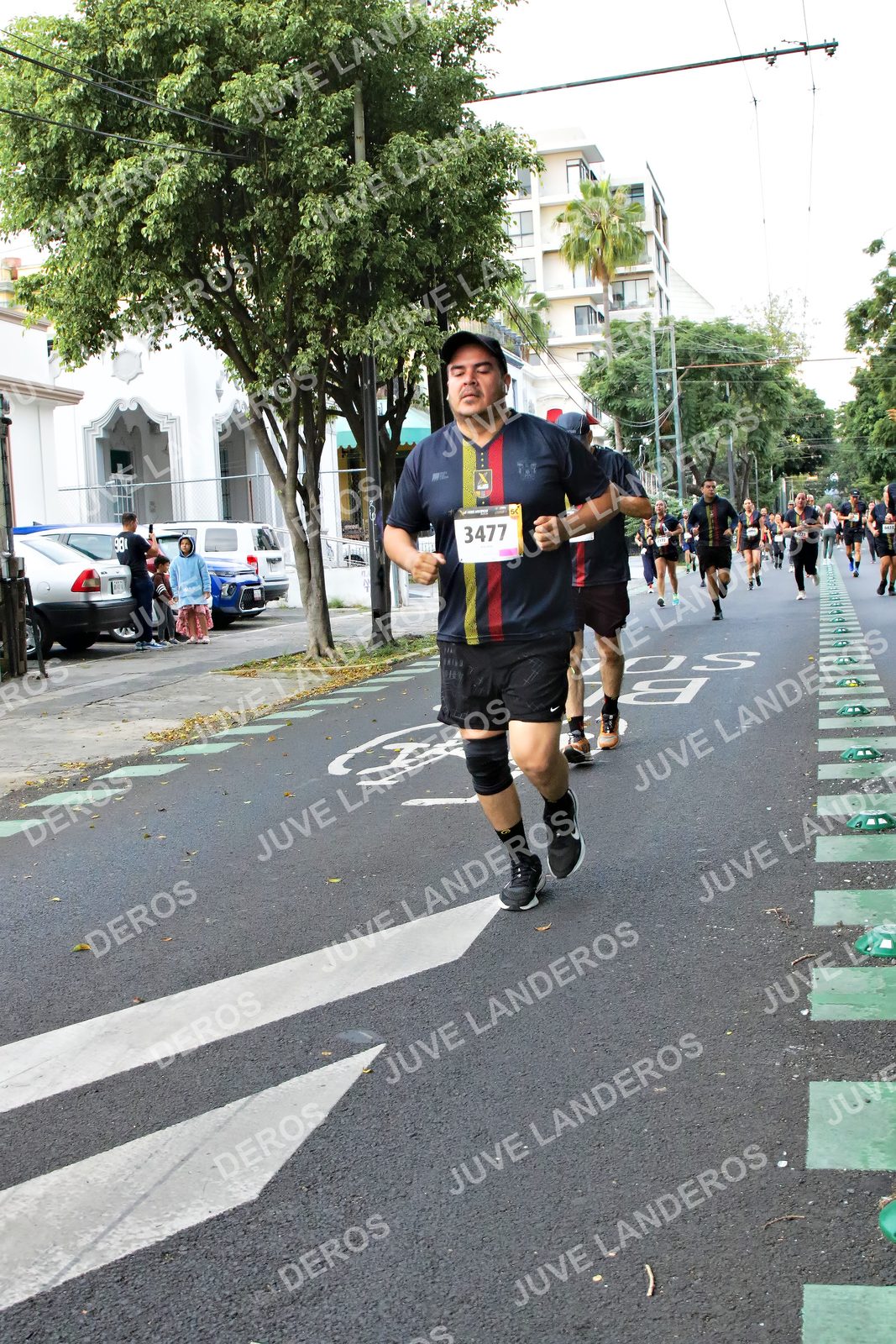 Foto de la X Carrera Leones Negros Red Cola 2026 en Rectoría General de la UdeG, Av. Juárez 976 (meta en Av. Enrique Díaz de León y Pedro Moreno), Guadalajara a las 05:12 · dorsal 3477, 98
