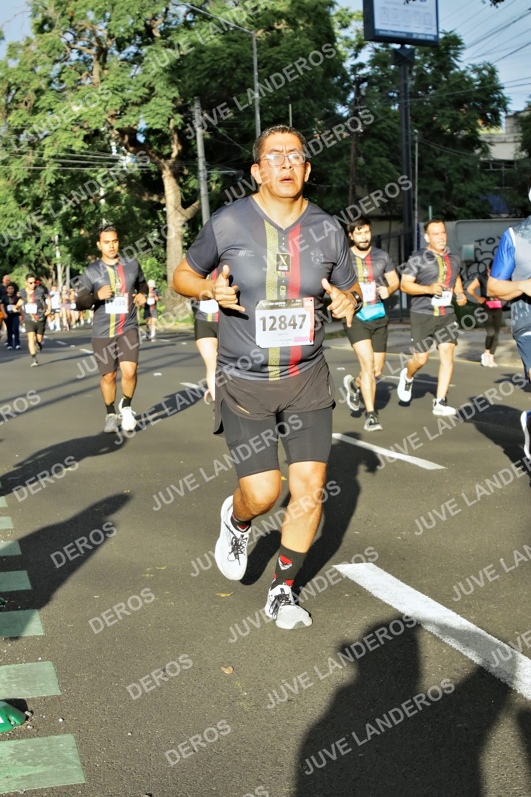 Foto de la X Carrera Leones Negros Red Cola 2026 en Rectoría General de la UdeG, Av. Juárez 976 (meta en Av. Enrique Díaz de León y Pedro Moreno), Guadalajara a las 07:49 · dorsal 12847, 11308