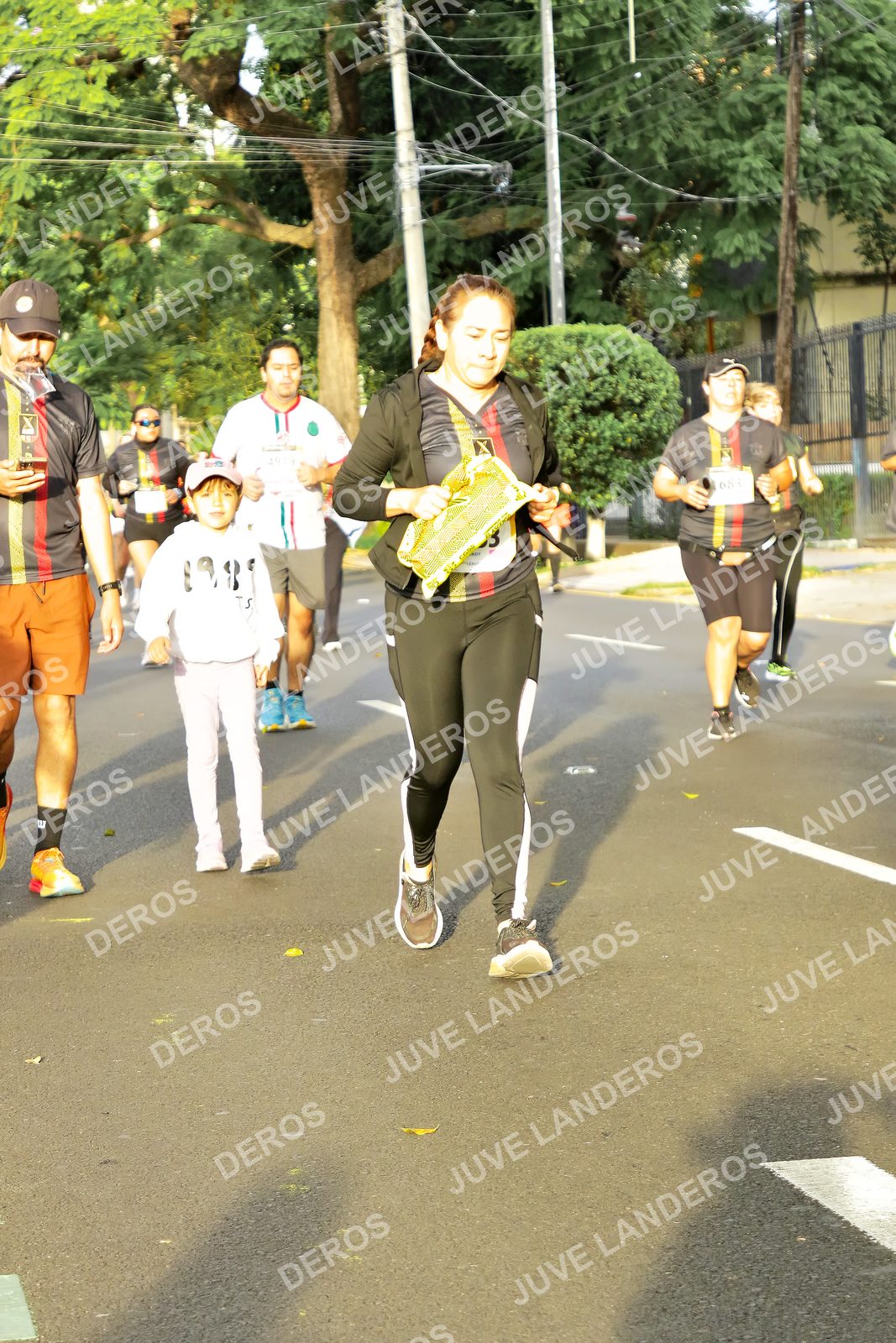 Foto de la X Carrera Leones Negros Red Cola 2026 en Rectoría General de la UdeG, Av. Juárez 976 (meta en Av. Enrique Díaz de León y Pedro Moreno), Guadalajara a las 07:34