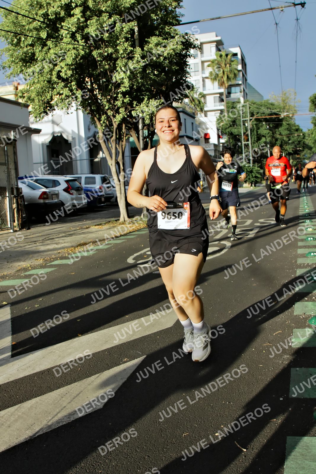 Foto de la X Carrera Leones Negros Red Cola 2026 en Rectoría General de la UdeG, Av. Juárez 976 (meta en Av. Enrique Díaz de León y Pedro Moreno), Guadalajara a las 07:56 · dorsal 9650, 10835