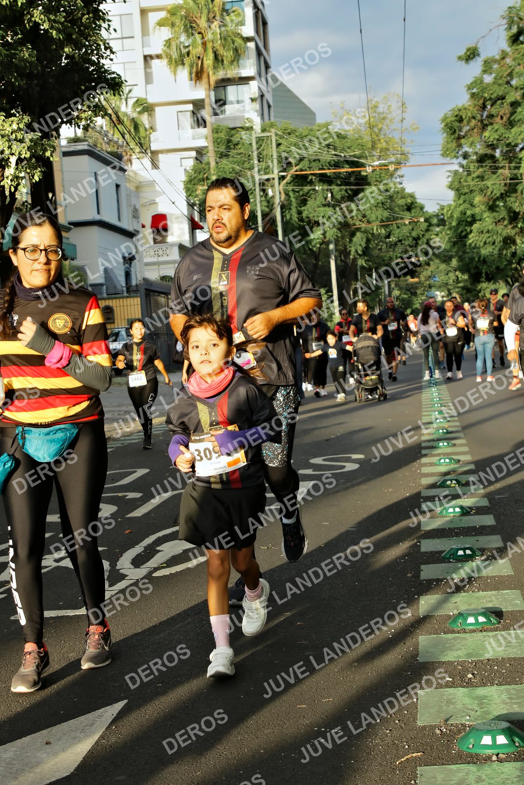 Foto de la X Carrera Leones Negros Red Cola 2026 en Rectoría General de la UdeG, Av. Juárez 976 (meta en Av. Enrique Díaz de León y Pedro Moreno), Guadalajara a las 07:32 · dorsal 309
