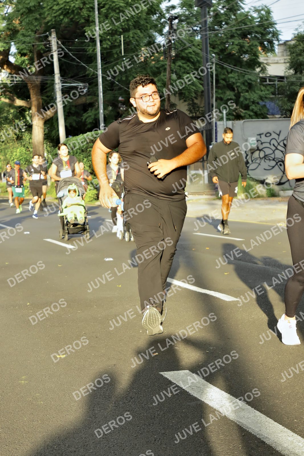 Foto de la X Carrera Leones Negros Red Cola 2026 en Rectoría General de la UdeG, Av. Juárez 976 (meta en Av. Enrique Díaz de León y Pedro Moreno), Guadalajara a las 07:31