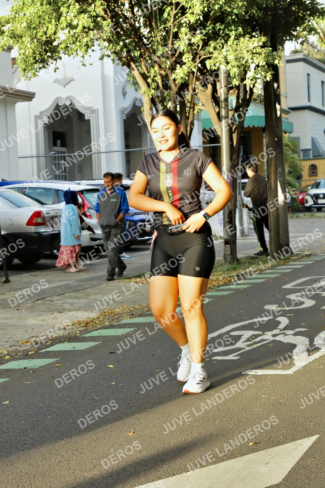 Foto de la X Carrera Leones Negros Red Cola 2026 en Rectoría General de la UdeG, Av. Juárez 976 (meta en Av. Enrique Díaz de León y Pedro Moreno), Guadalajara a las 07:28