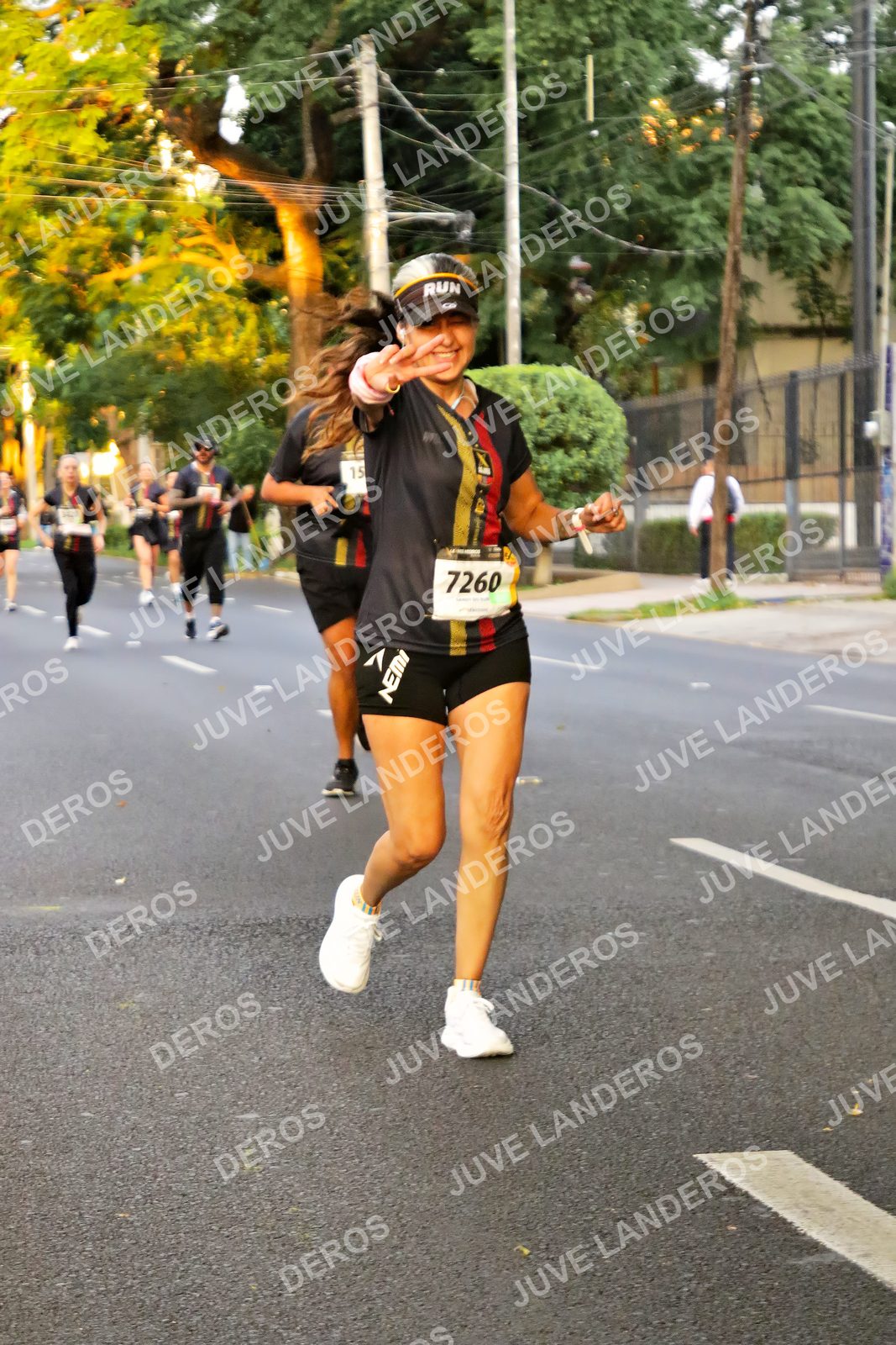 Foto de la X Carrera Leones Negros Red Cola 2026 en Rectoría General de la UdeG, Av. Juárez 976 (meta en Av. Enrique Díaz de León y Pedro Moreno), Guadalajara a las 05:00 · dorsal 7260, 15