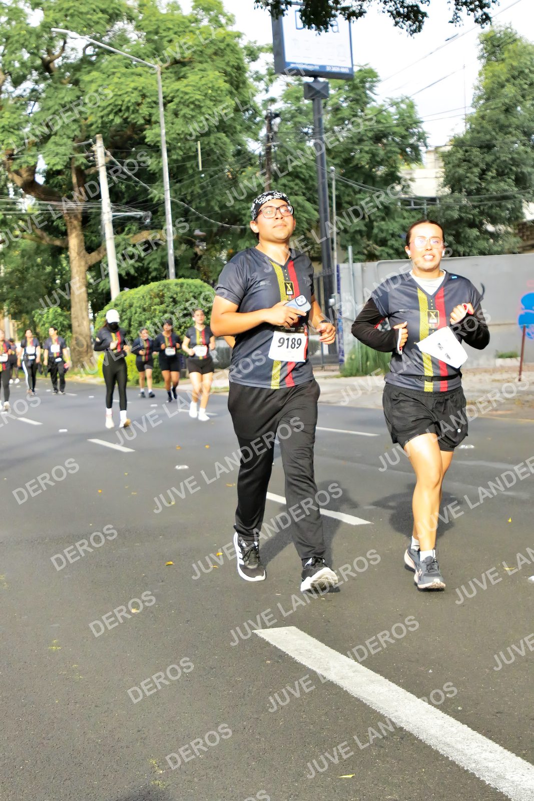 Foto de la X Carrera Leones Negros Red Cola 2026 en Rectoría General de la UdeG, Av. Juárez 976 (meta en Av. Enrique Díaz de León y Pedro Moreno), Guadalajara a las 08:11 · dorsal 9189