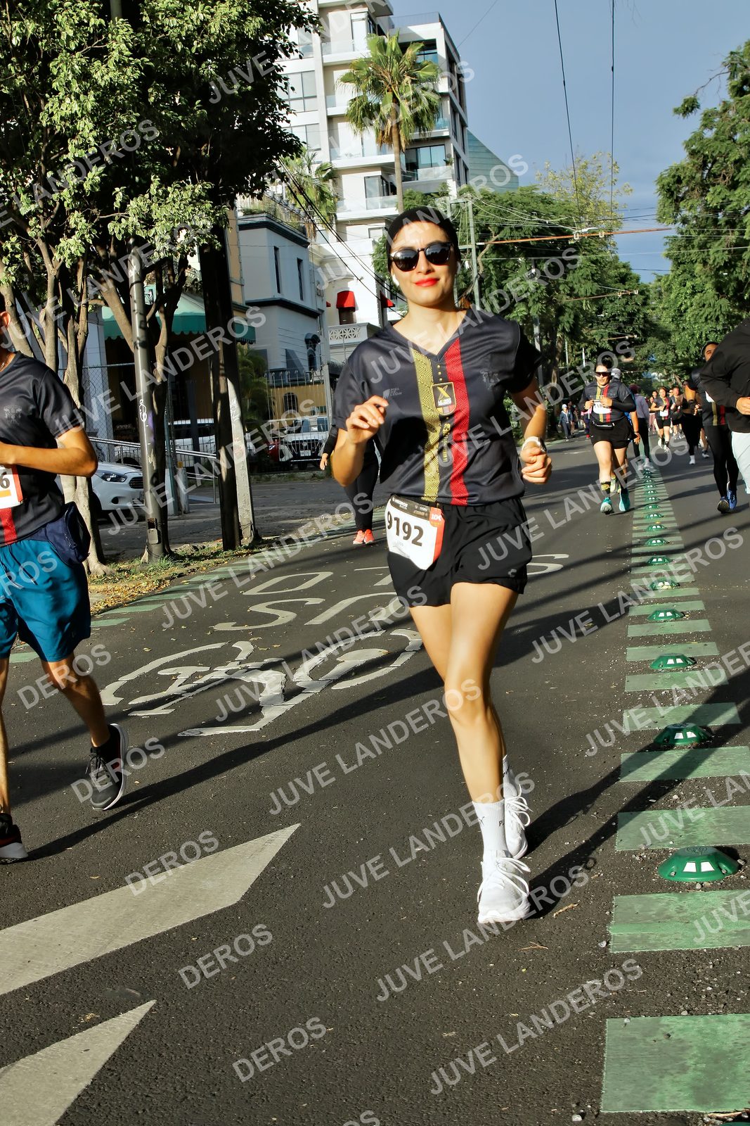 Foto de la X Carrera Leones Negros Red Cola 2026 en Rectoría General de la UdeG, Av. Juárez 976 (meta en Av. Enrique Díaz de León y Pedro Moreno), Guadalajara a las 07:56 · dorsal 9192