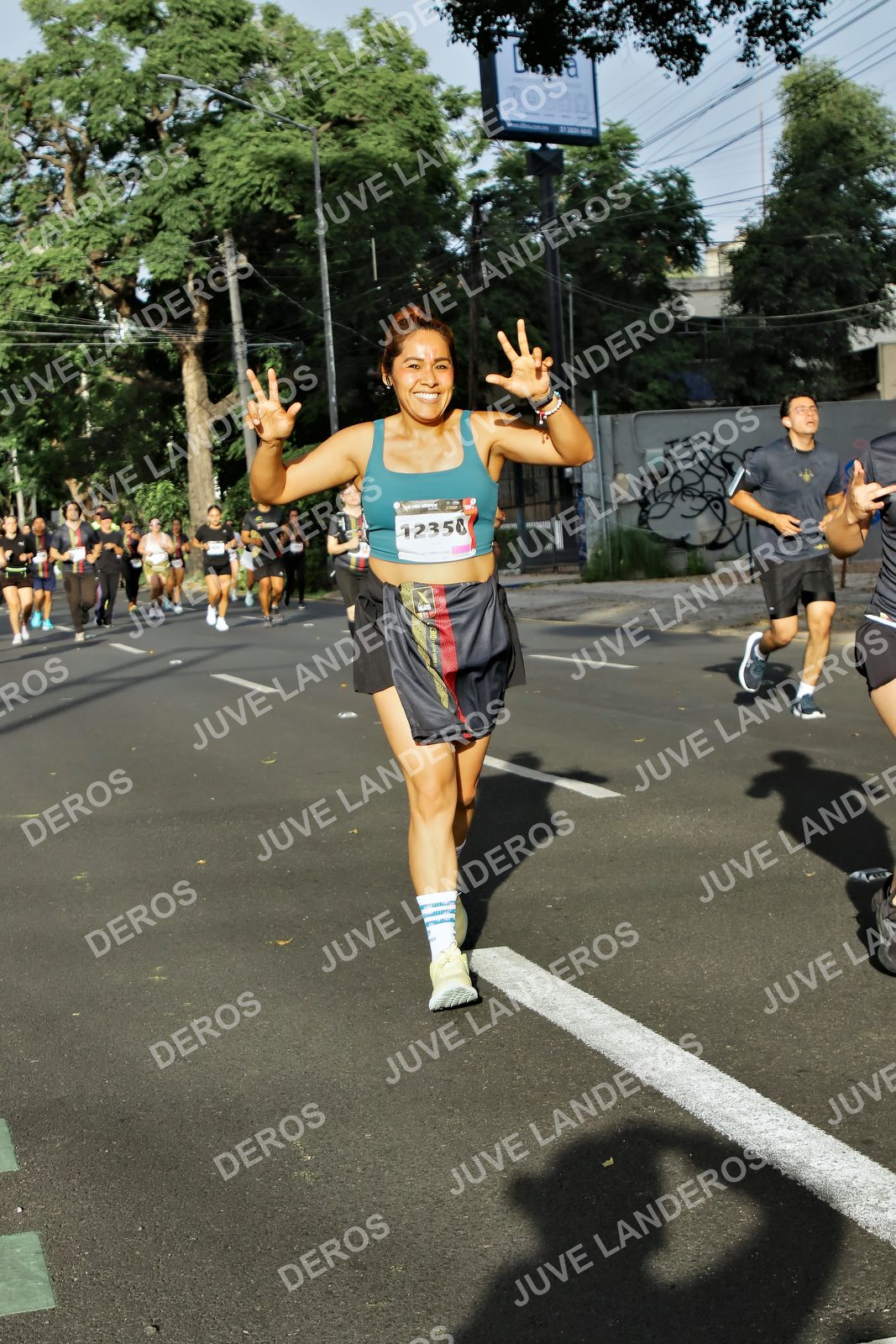 Foto de la X Carrera Leones Negros Red Cola 2026 en Rectoría General de la UdeG, Av. Juárez 976 (meta en Av. Enrique Díaz de León y Pedro Moreno), Guadalajara a las 08:00 · dorsal 12358