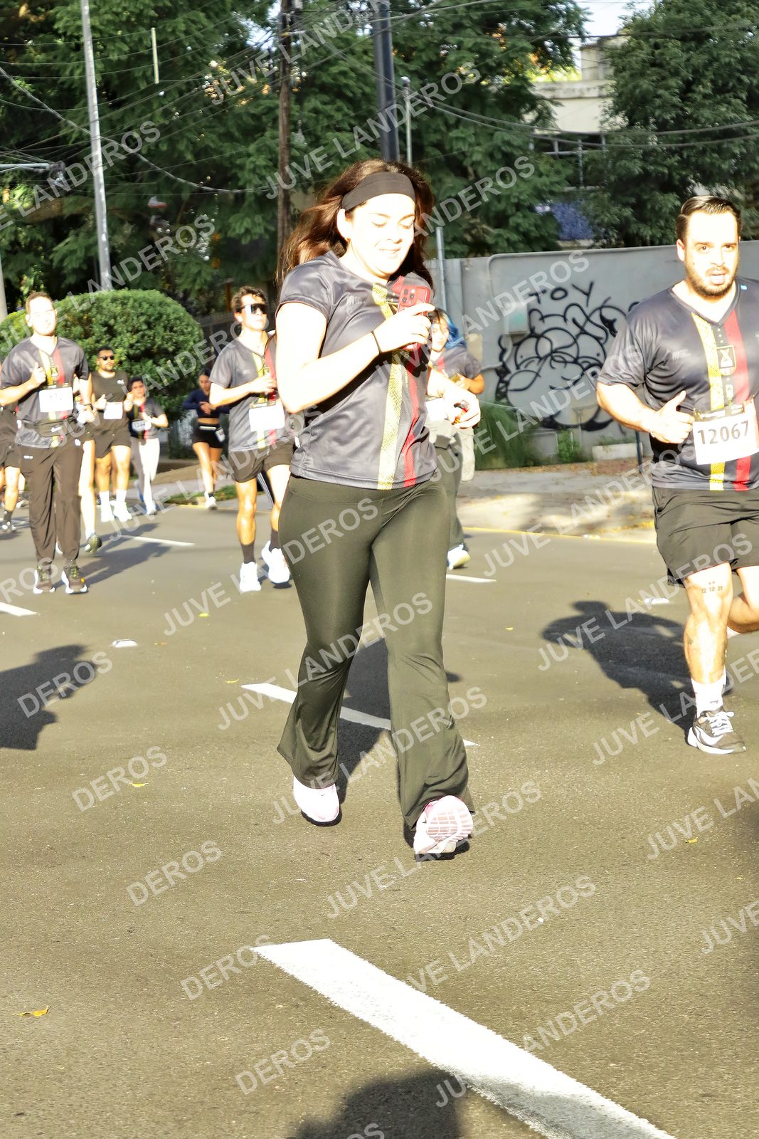 Foto de la X Carrera Leones Negros Red Cola 2026 en Rectoría General de la UdeG, Av. Juárez 976 (meta en Av. Enrique Díaz de León y Pedro Moreno), Guadalajara a las 07:51 · dorsal 12067