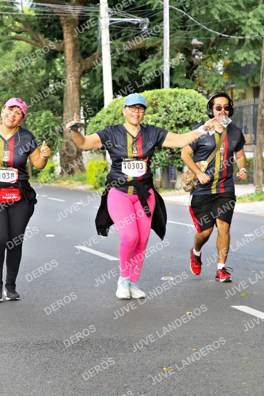 Foto de la X Carrera Leones Negros Red Cola 2026 en Rectoría General de la UdeG, Av. Juárez 976 (meta en Av. Enrique Díaz de León y Pedro Moreno), Guadalajara a las 08:21 · dorsal 10303, 1038
