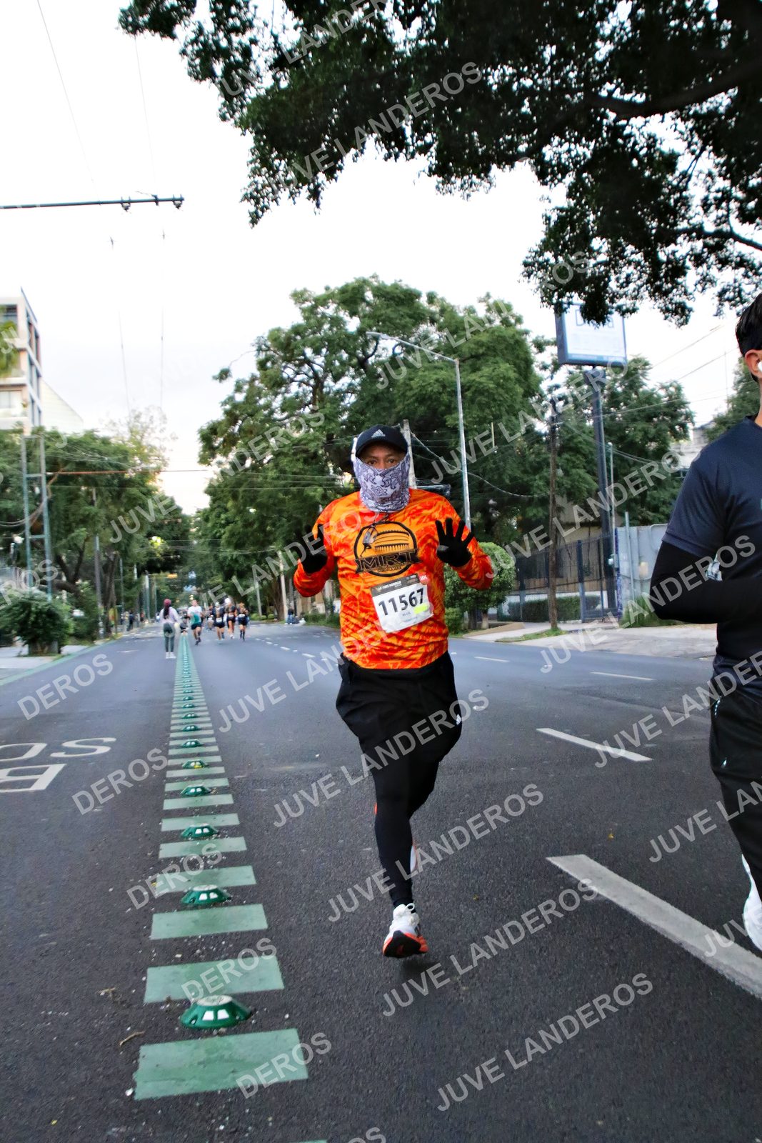 Foto de la X Carrera Leones Negros Red Cola 2026 en Rectoría General de la UdeG, Av. Juárez 976 (meta en Av. Enrique Díaz de León y Pedro Moreno), Guadalajara a las 04:57 · dorsal 11567
