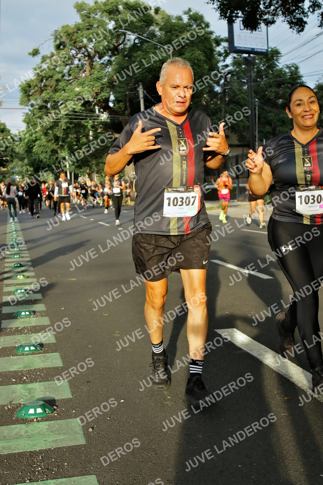 Foto de la X Carrera Leones Negros Red Cola 2026 en Rectoría General de la UdeG, Av. Juárez 976 (meta en Av. Enrique Díaz de León y Pedro Moreno), Guadalajara a las 07:34 · dorsal 10307