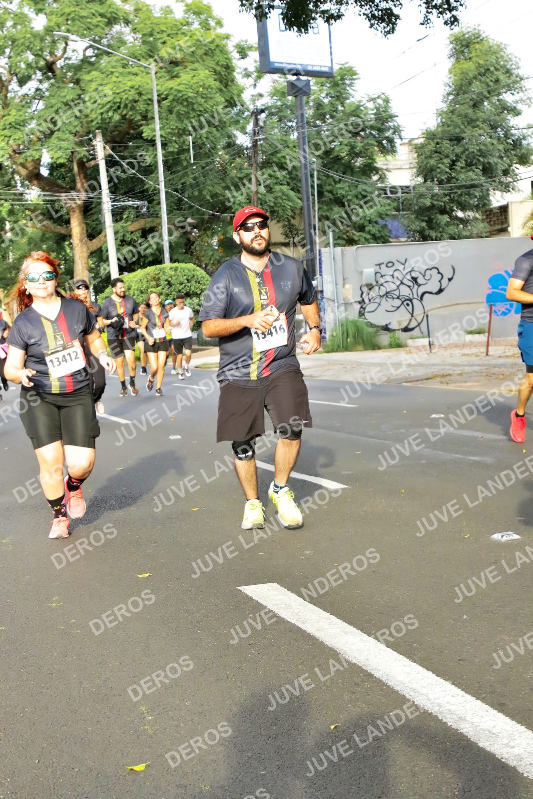 Foto de la X Carrera Leones Negros Red Cola 2026 en Rectoría General de la UdeG, Av. Juárez 976 (meta en Av. Enrique Díaz de León y Pedro Moreno), Guadalajara a las 08:04 · dorsal 13412