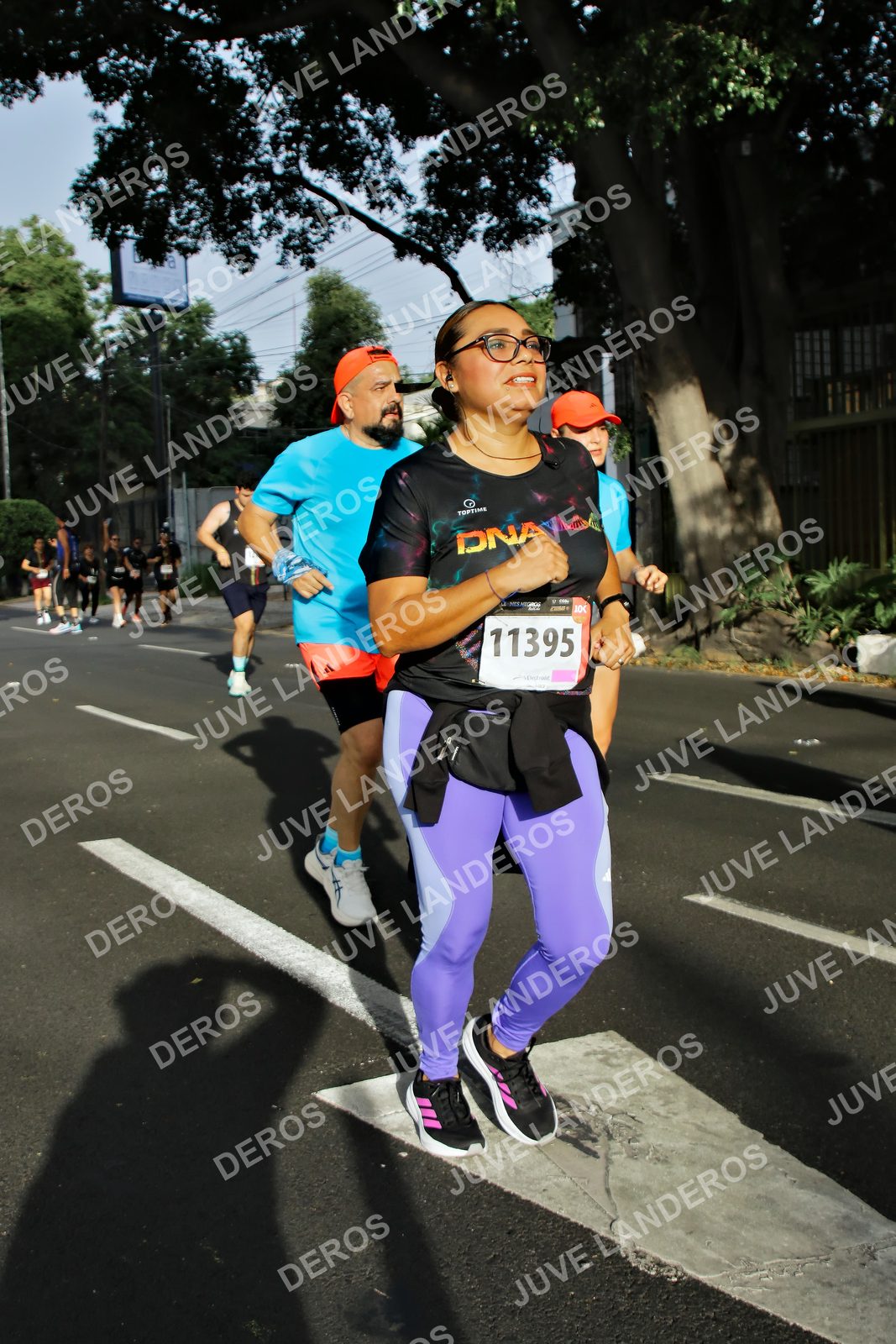 Foto de la X Carrera Leones Negros Red Cola 2026 en Rectoría General de la UdeG, Av. Juárez 976 (meta en Av. Enrique Díaz de León y Pedro Moreno), Guadalajara a las 08:01 · dorsal 11395, 100