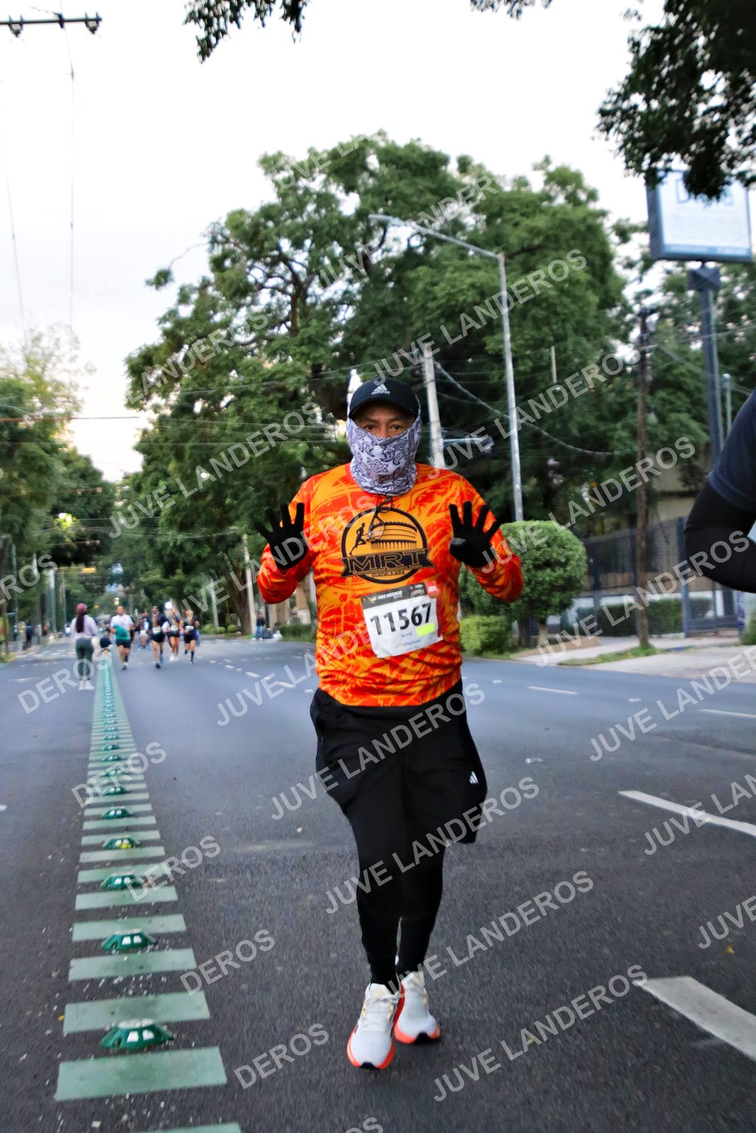 Foto de la X Carrera Leones Negros Red Cola 2026 en Rectoría General de la UdeG, Av. Juárez 976 (meta en Av. Enrique Díaz de León y Pedro Moreno), Guadalajara a las 04:57 · dorsal 11567