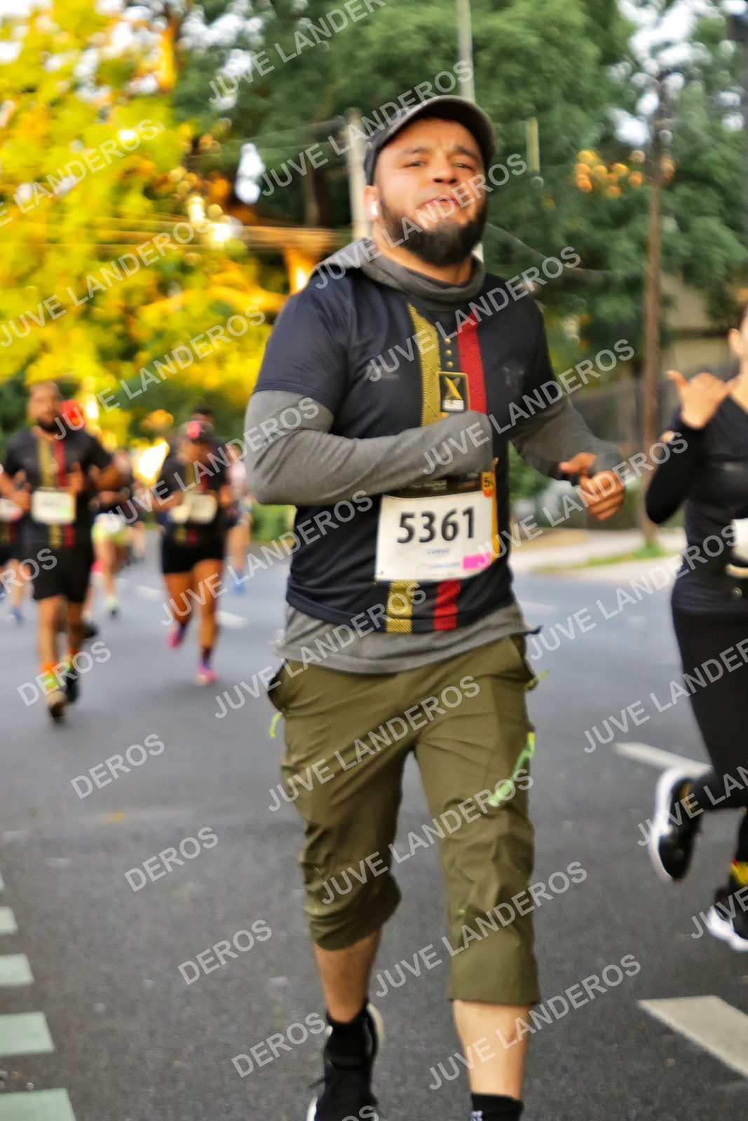 Foto de la X Carrera Leones Negros Red Cola 2026 en Rectoría General de la UdeG, Av. Juárez 976 (meta en Av. Enrique Díaz de León y Pedro Moreno), Guadalajara a las 05:02 · dorsal 5361
