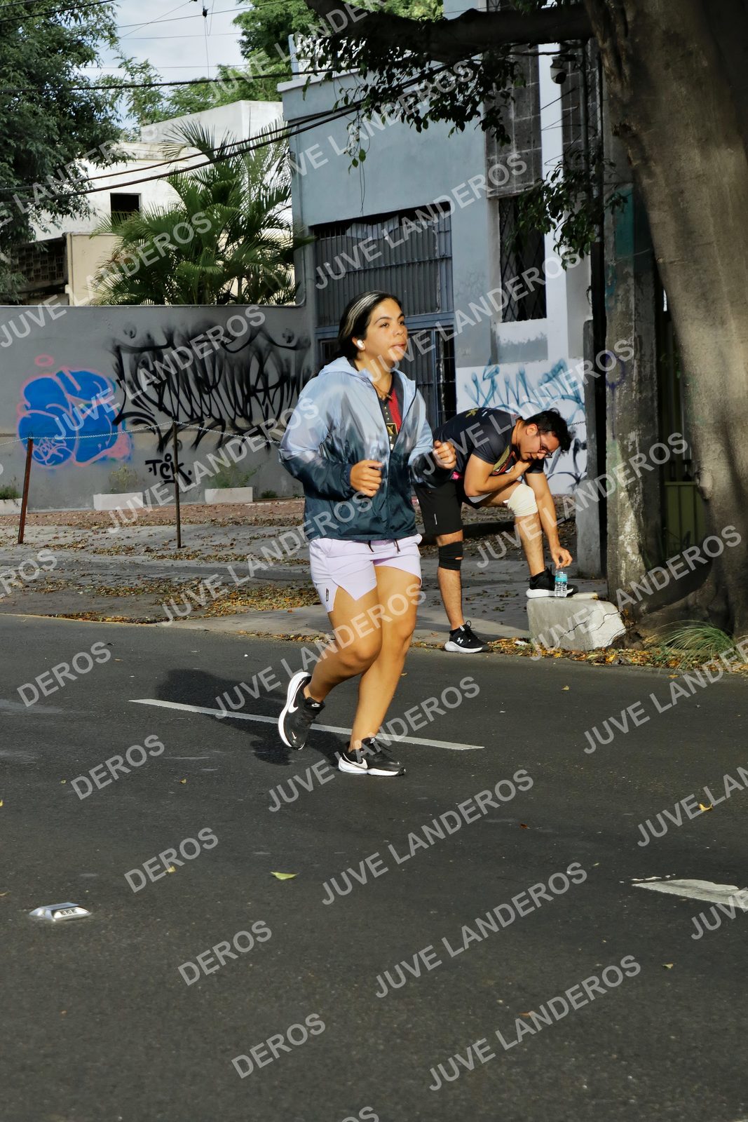 Foto de la X Carrera Leones Negros Red Cola 2026 en Rectoría General de la UdeG, Av. Juárez 976 (meta en Av. Enrique Díaz de León y Pedro Moreno), Guadalajara a las 08:10