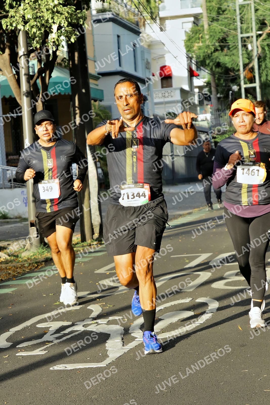 Foto de la X Carrera Leones Negros Red Cola 2026 en Rectoría General de la UdeG, Av. Juárez 976 (meta en Av. Enrique Díaz de León y Pedro Moreno), Guadalajara a las 07:43 · dorsal 349, 1461