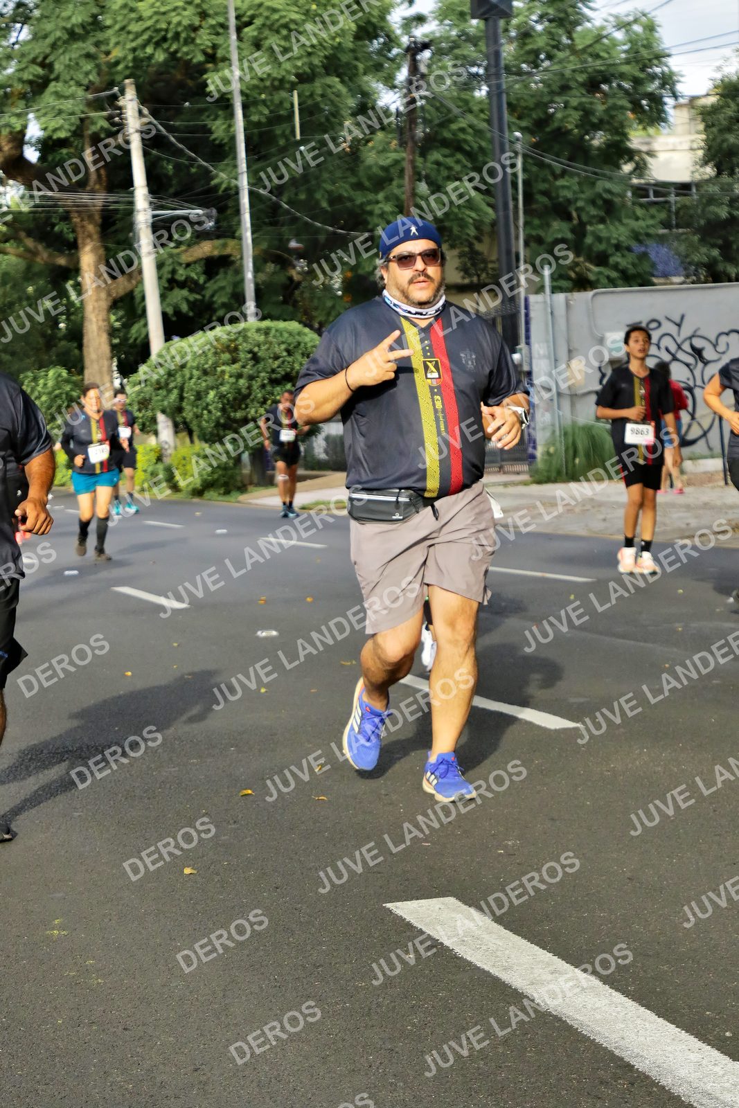 Foto de la X Carrera Leones Negros Red Cola 2026 en Rectoría General de la UdeG, Av. Juárez 976 (meta en Av. Enrique Díaz de León y Pedro Moreno), Guadalajara a las 08:11 · dorsal 9863